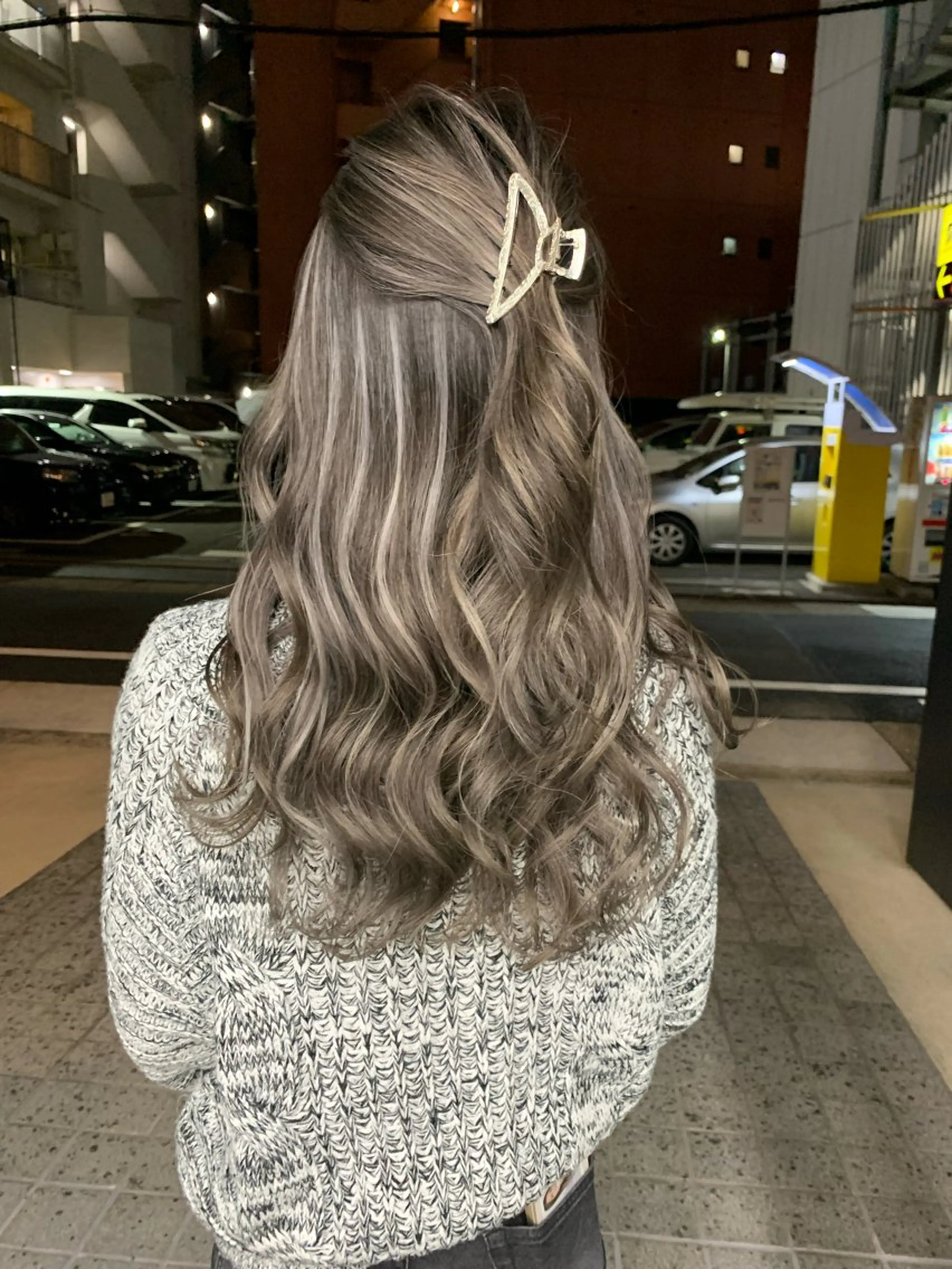 カラー ハイライトカラー ENGOL 名古屋栄所属・萩野下 かきのヘアスタイル