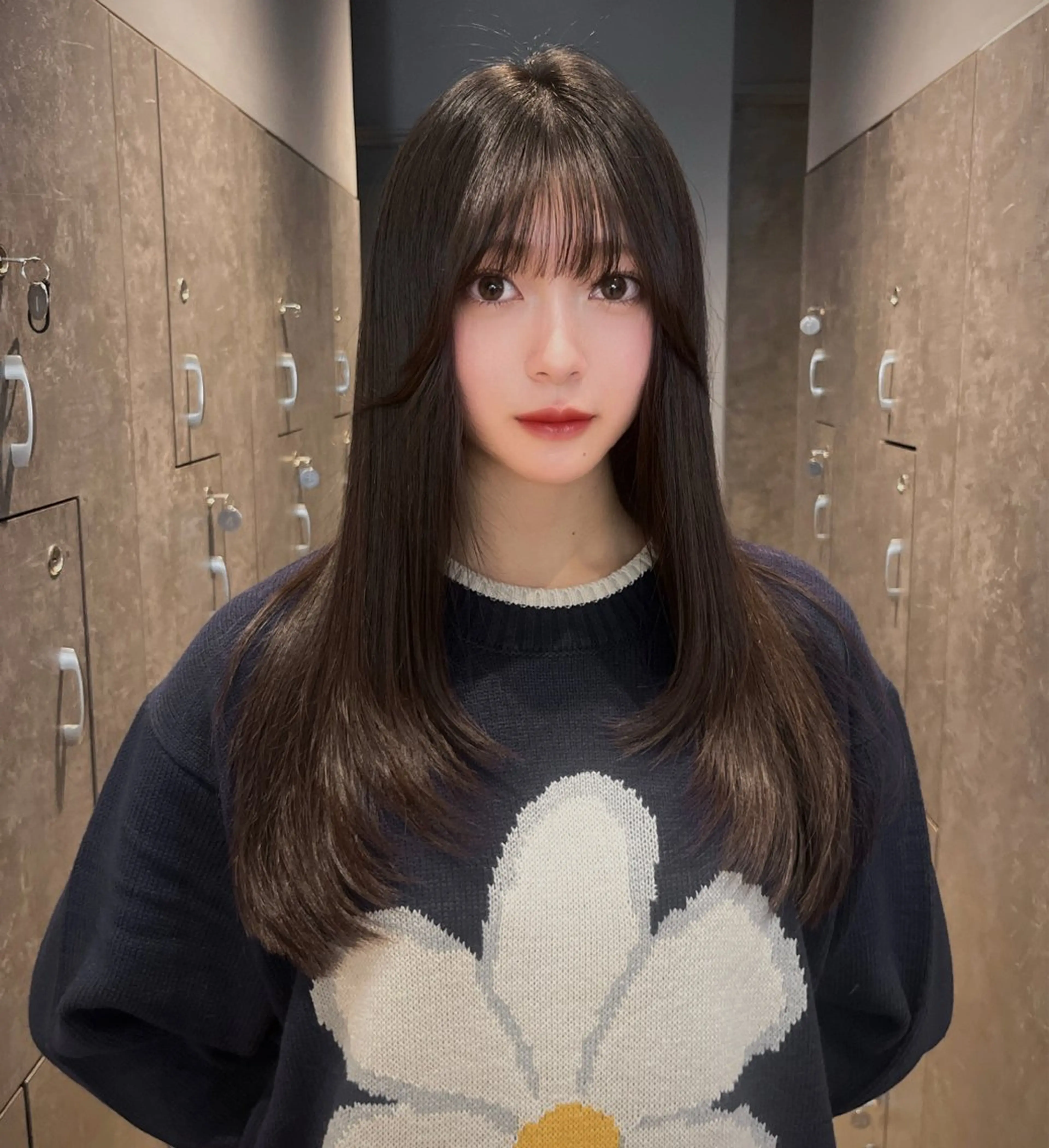 ロング 前嶋 愛友のヘアスタイル