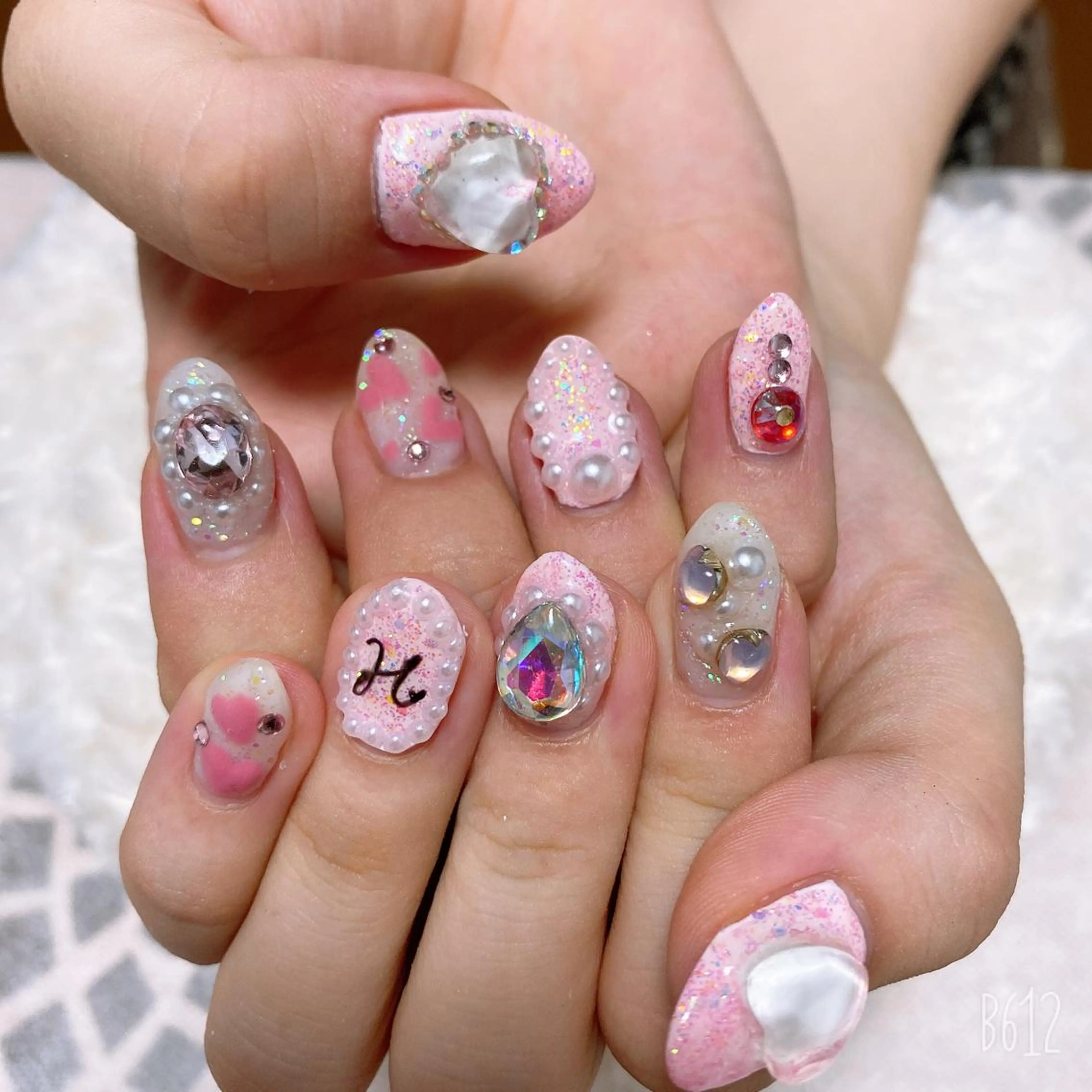 ネイル The Best Beauty受付担当のヘアスタイル