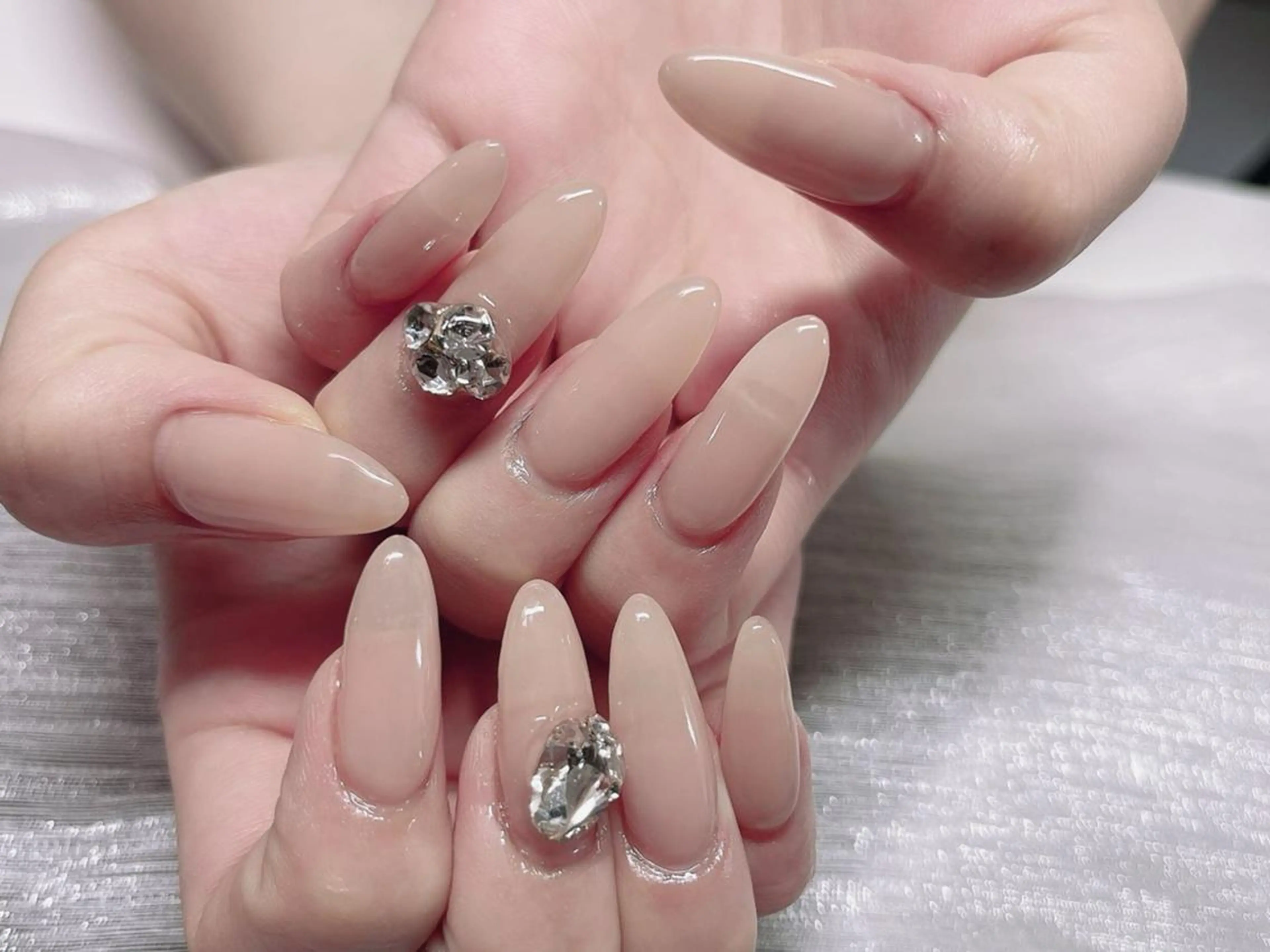 ネイル オーロラネイル 長さ出し フレンチネイル ガーリー キラキラネイル Lucky nail salonのネイルデザイン