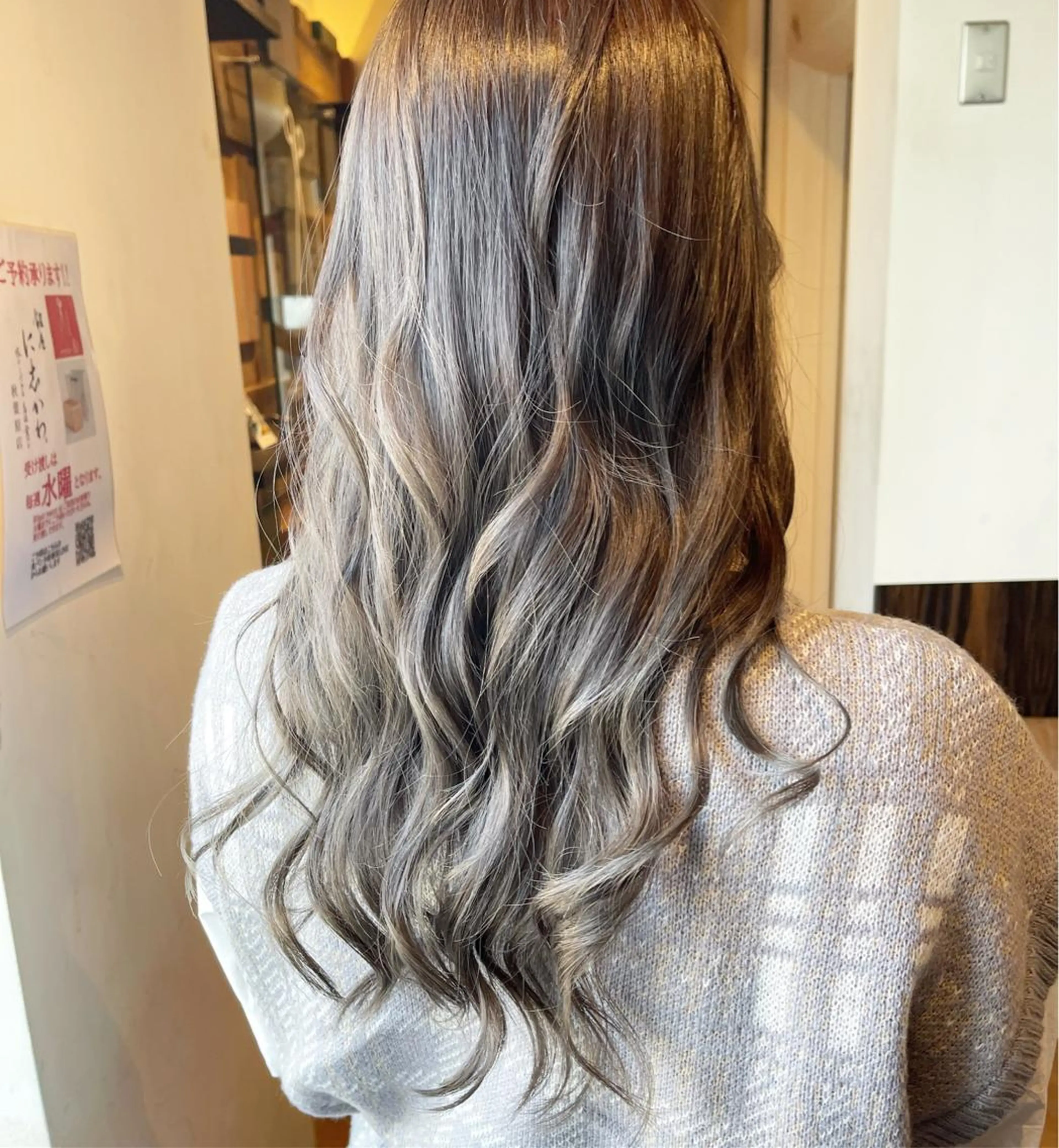 セミロング カラー カット ヘアカラー トリートメント ヘッドスパ 艶髪特化美容師 白岩　悟のその他イメージ