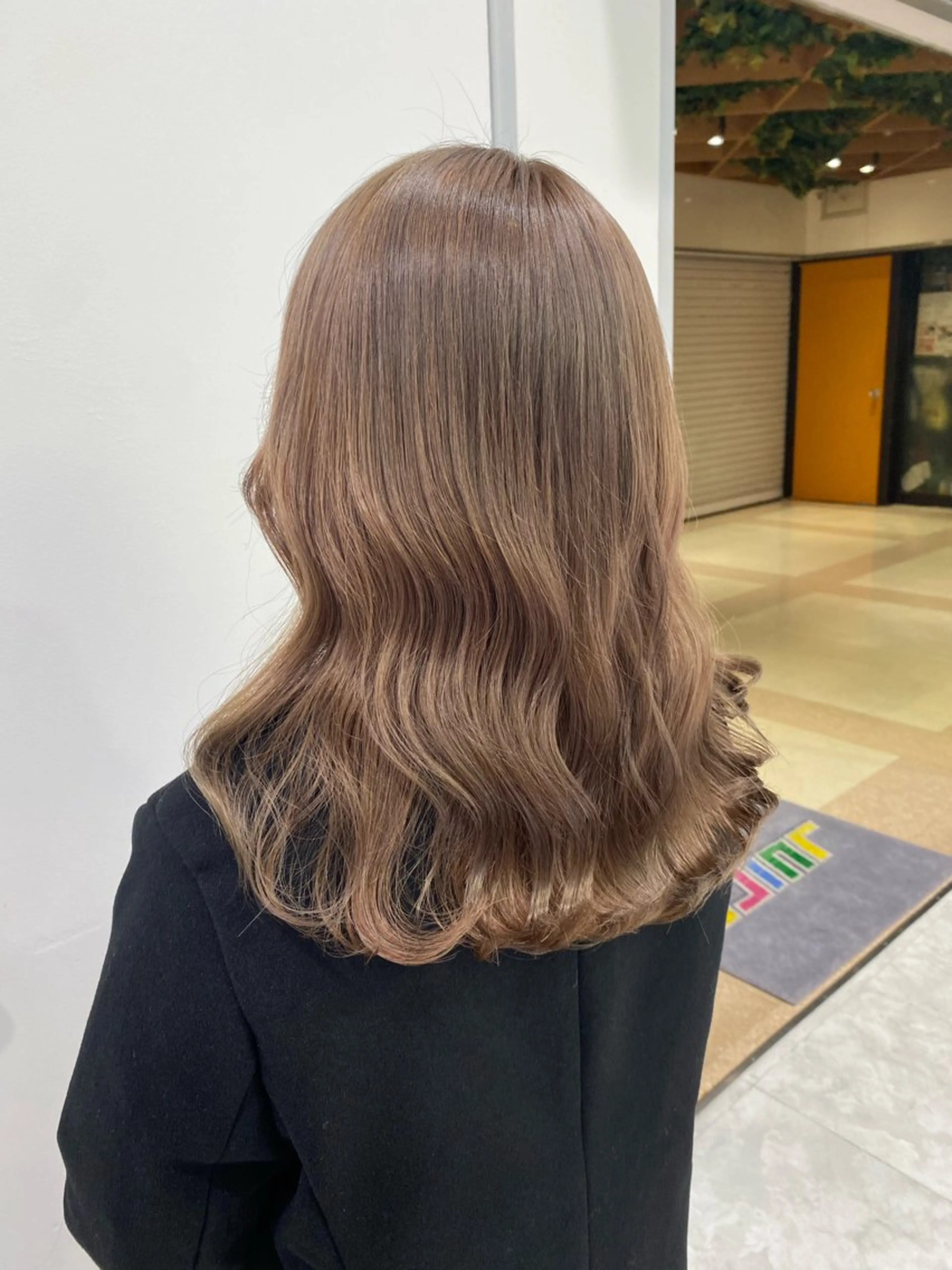 ミディアム カラー ヘアカラー ヘアセット ブリーチなし🤍透明 感カラー🤍しゅうじのヘアスタイル