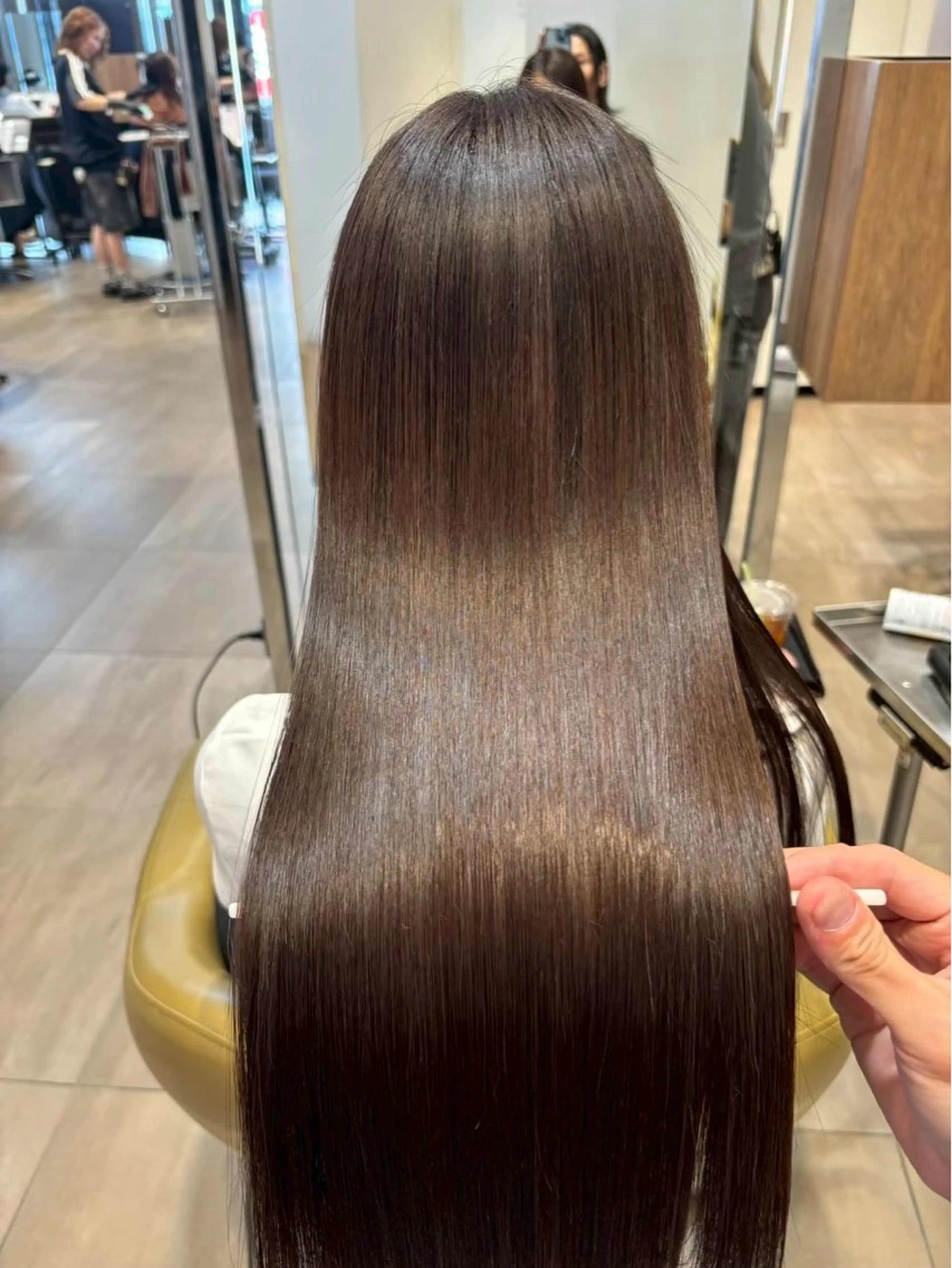 ロング わだ まゆのヘアスタイル