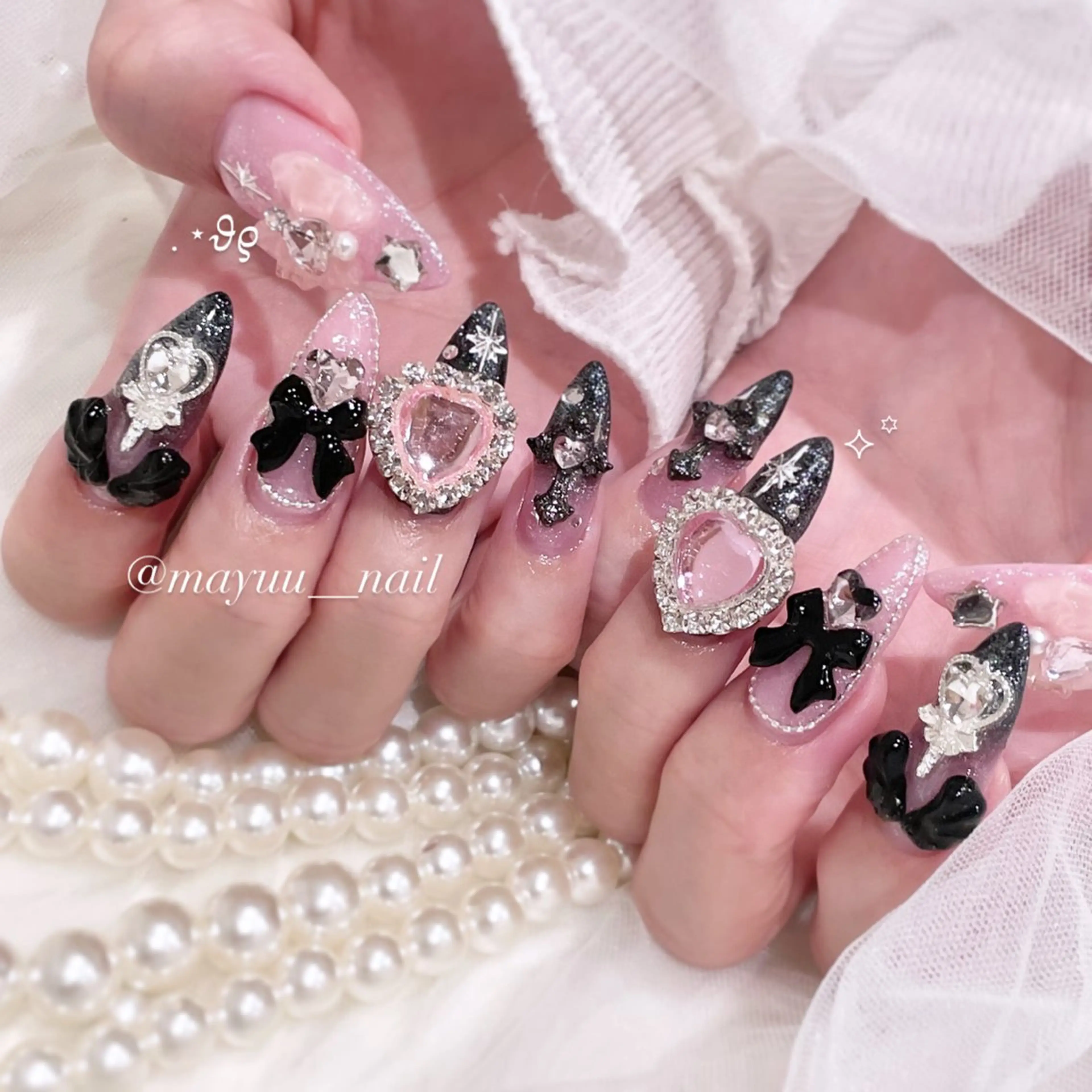 ネイル ハンドネイル 🎀 Mayu 🎀痛ネイルのネイルデザイン