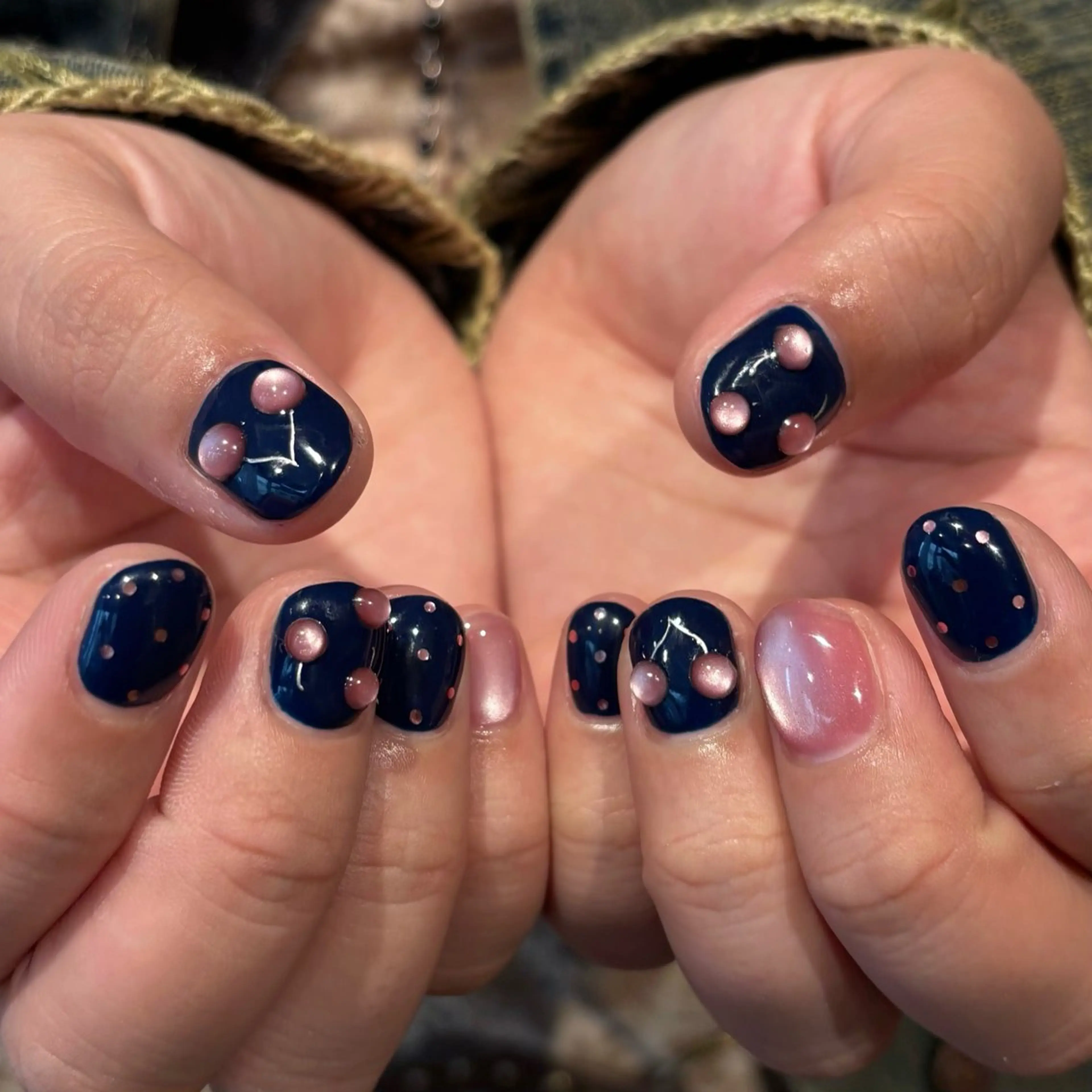 ネイル ドット ハート マグネットネイル ネイビー ピンク ハンドネイル Bianca名駅店 安田のネイルデザイン