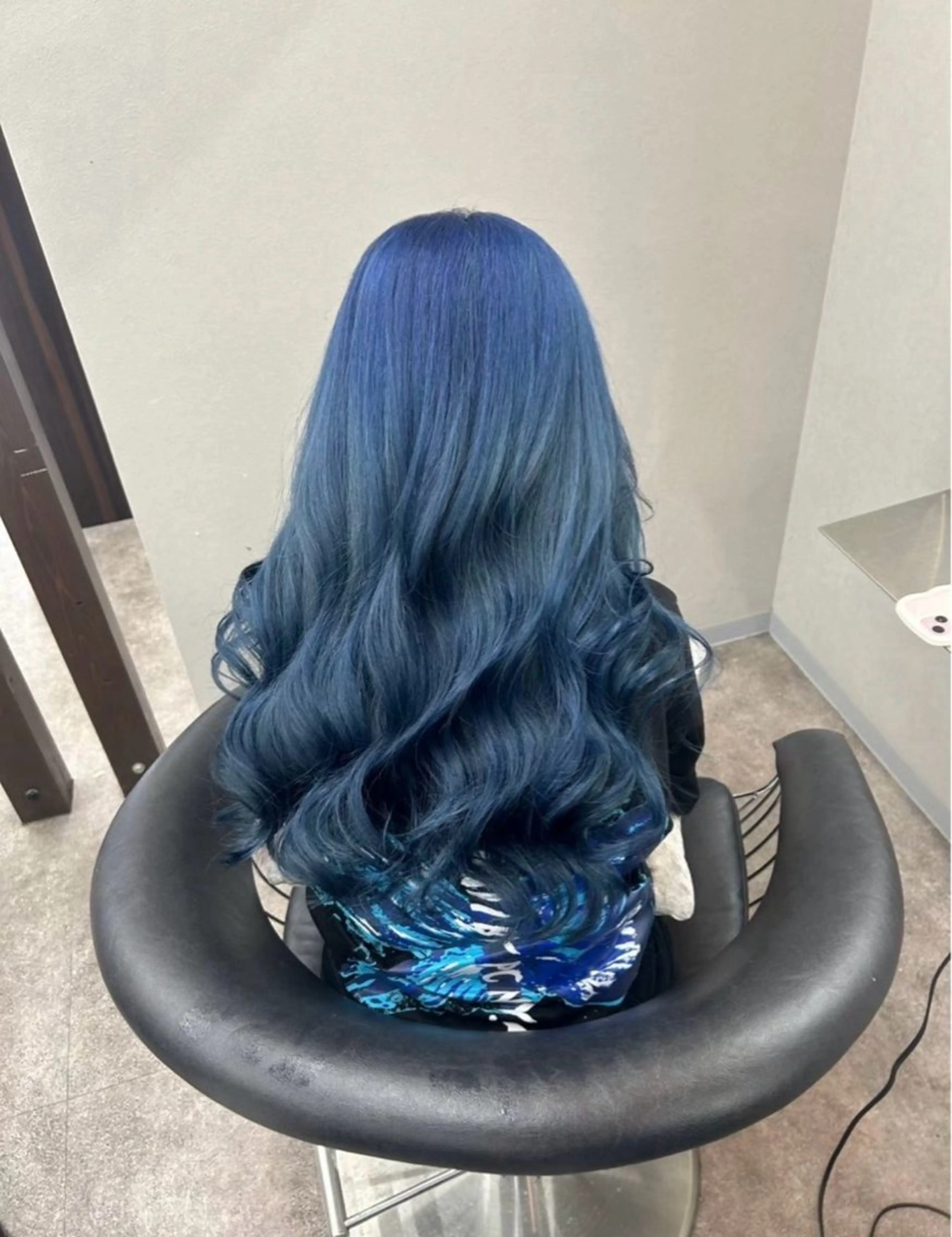 ロング ヘアカラー かのブリーチカラー 🎧⛓️🩶のヘアスタイル