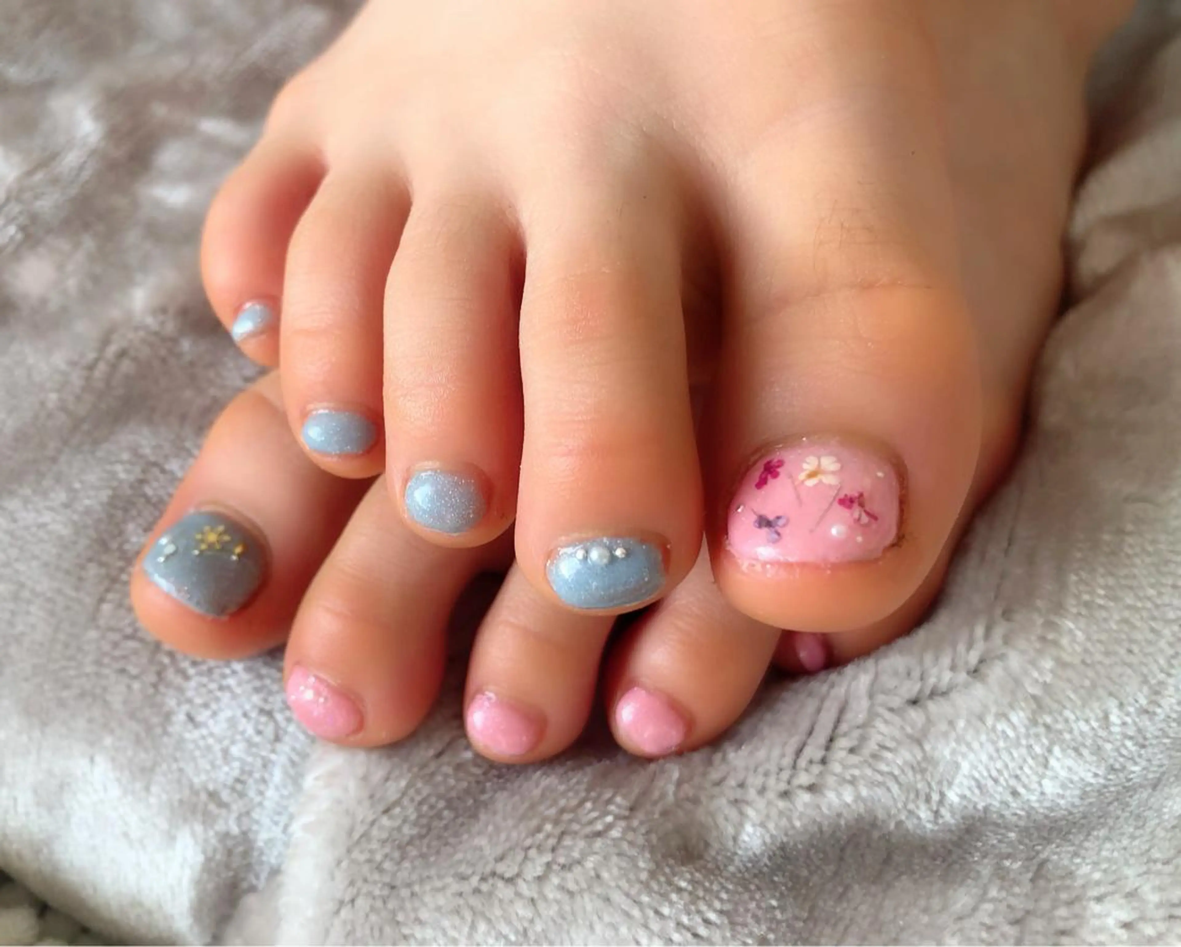 ネイル t. yoshizawaのネイルデザイン