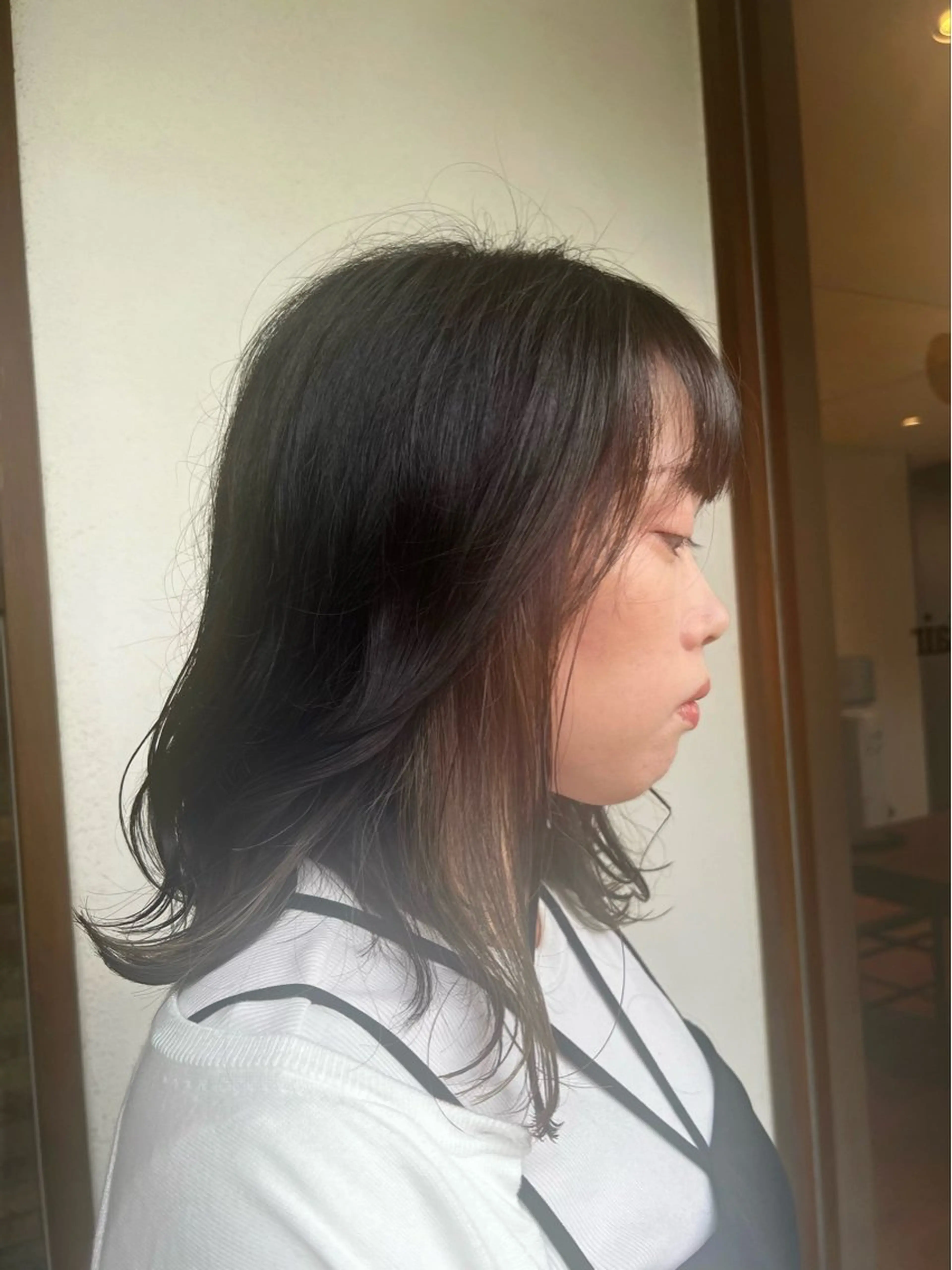 ミディアム カラー ブリーチ グレージュ インナーカラー 顔周りカット ヘアカラー トリートメント uhair滝ノ水店所属・和田 咲乃のヘアスタイル