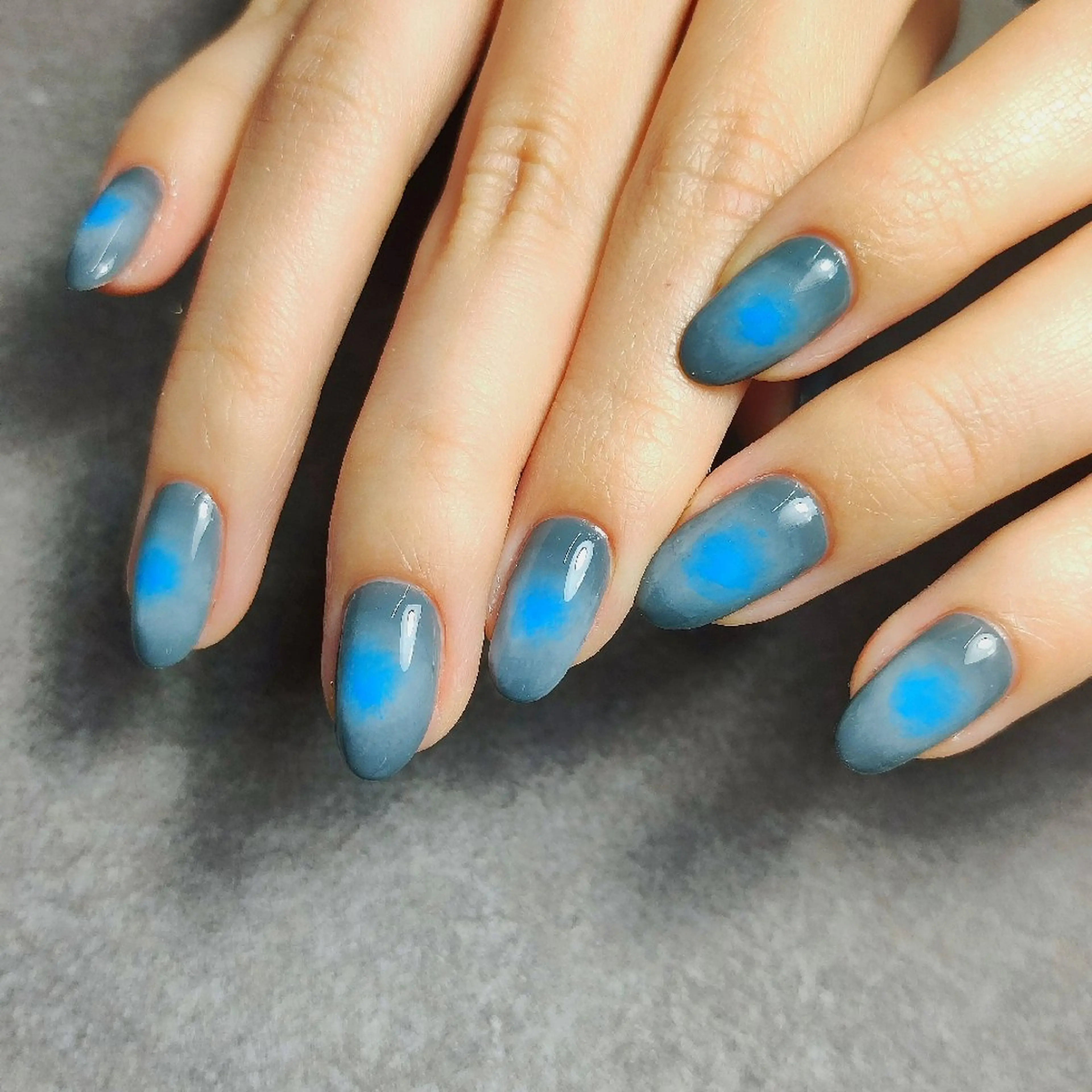 ネイル ブルー チークネイル ハンドネイル 個人サロン saltnailのネイルデザイン