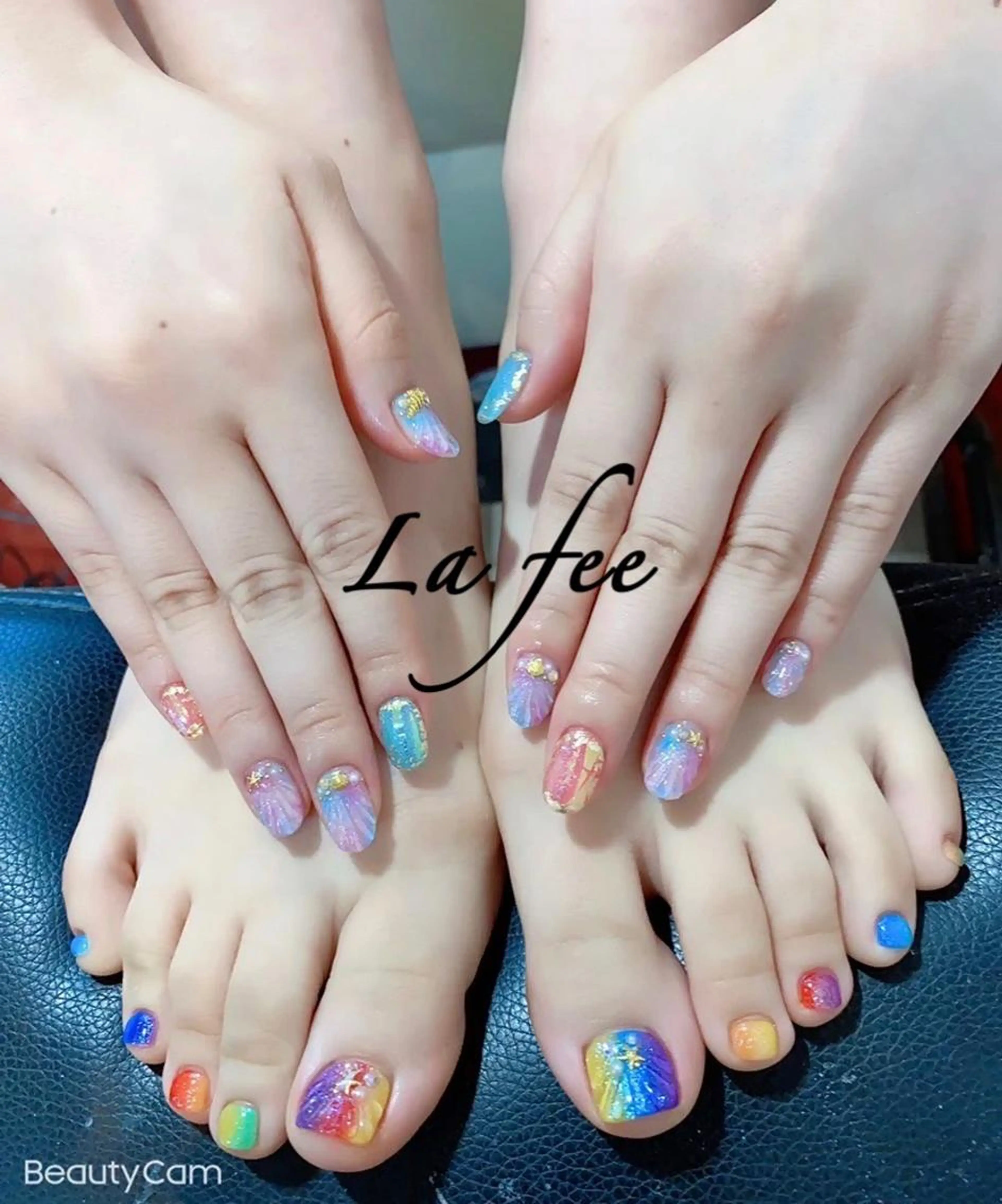 ❣️ハンド＋フット持ち込みデザイン120分❣️🌟初回&当店ソフトジェル付替オフ無料・・ケア込み🌟の写真