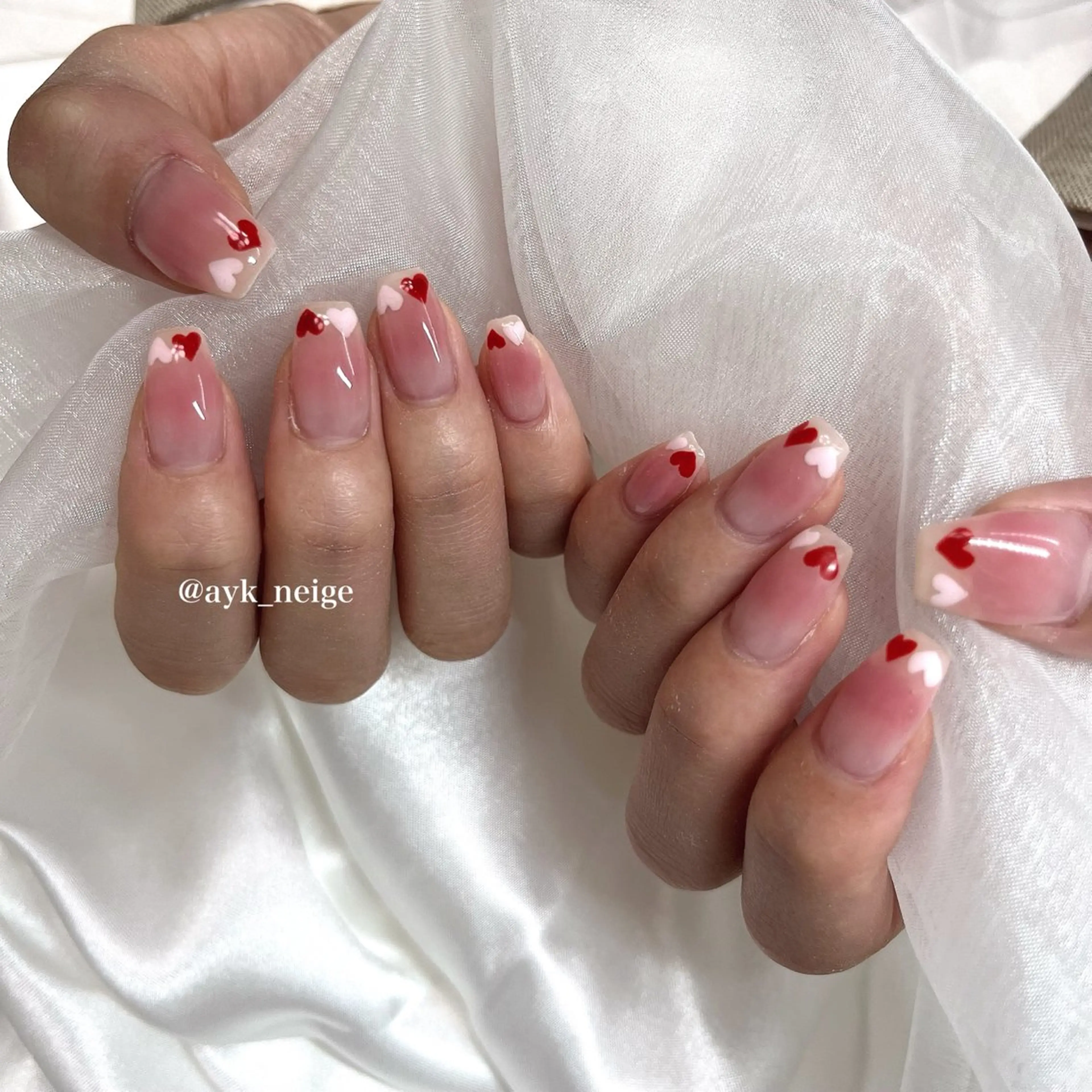 ネイル フットネイル フレンチネイル キラキラネイル 韓国ネイル マグネットネイル n'eige nail所属・大谷 綾香のネイルデザイン