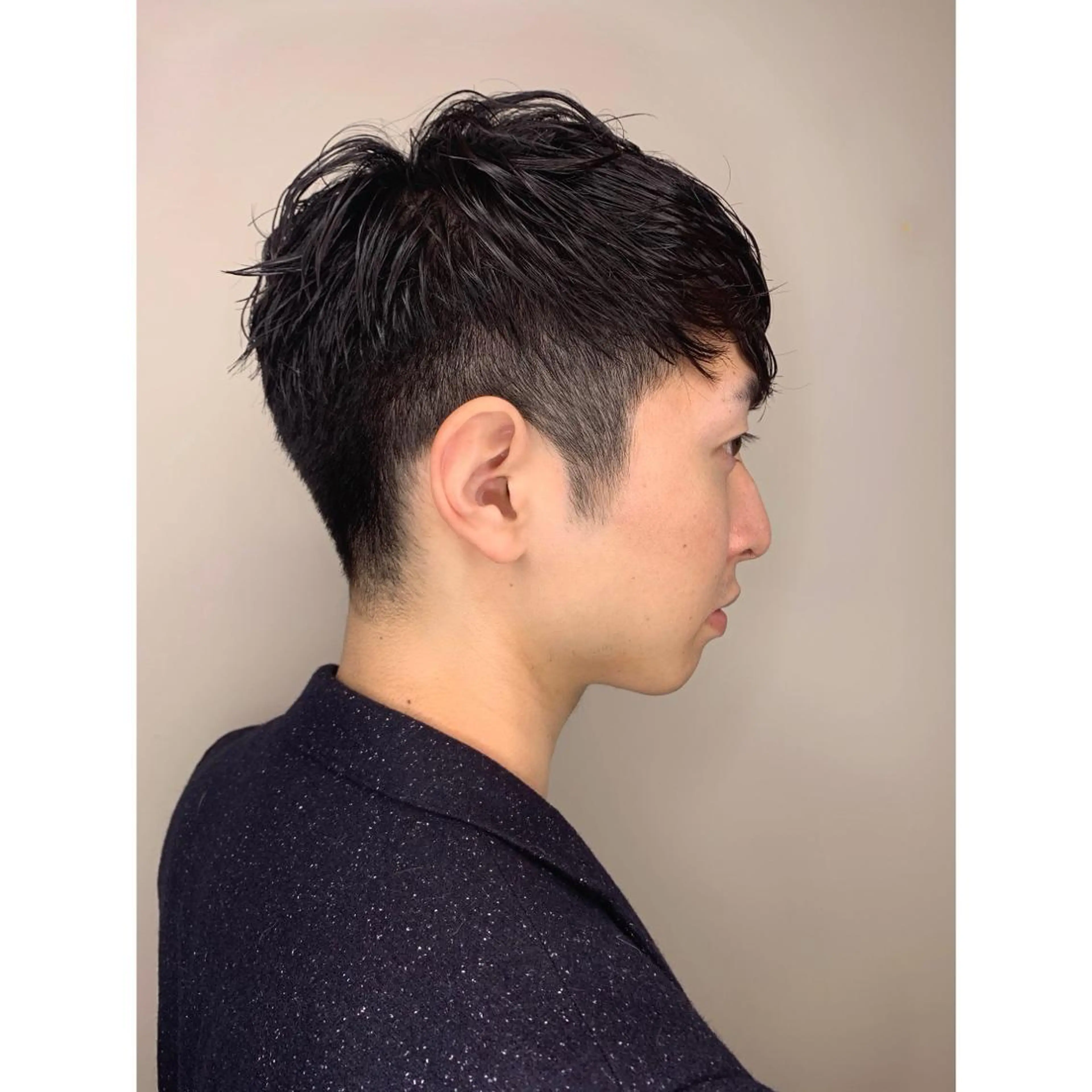 ショート パーマ メンズ メンズパーマ 刈り上げ TONI&GUY福岡天神所属・牧野 美波のヘアスタイル