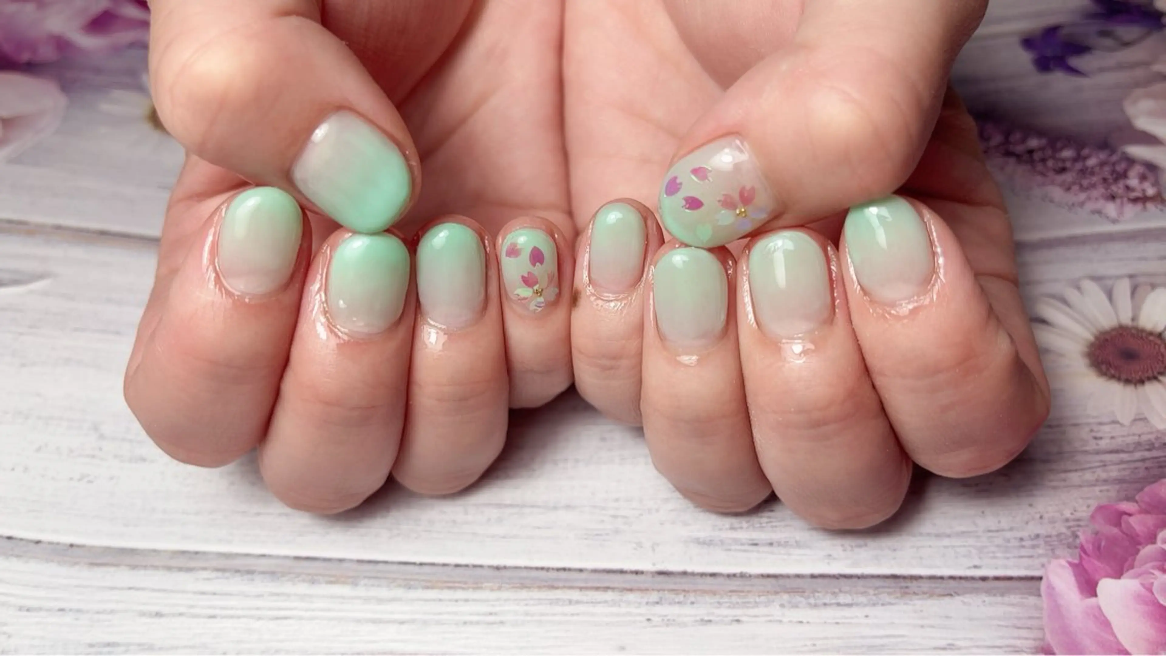 ネイル Nail Salon Bonita所属・フィルイン施術 SHIZUKAのネイルデザイン