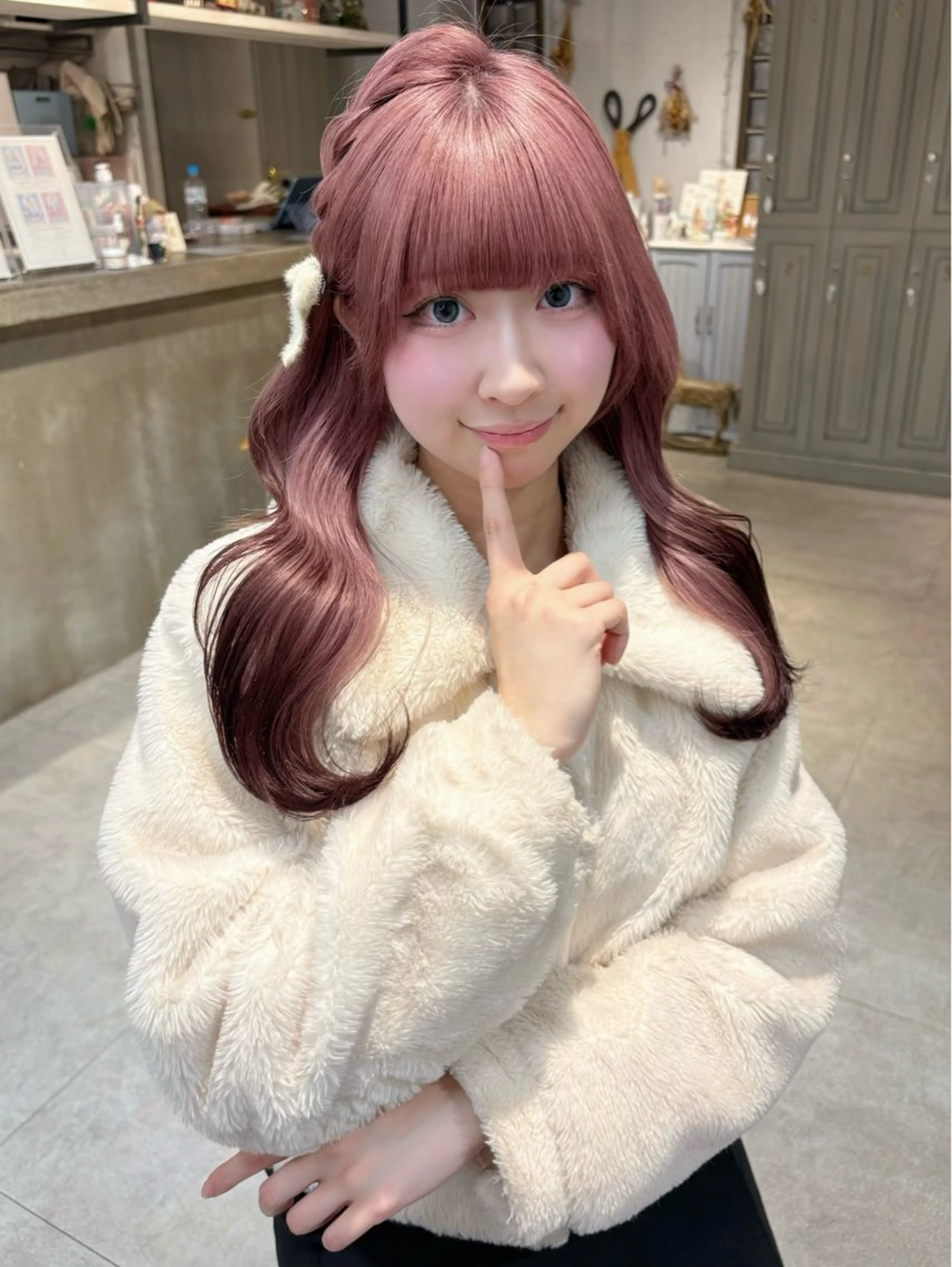 ロング カラー ヘアカラー 🩰ピンクベージュ 💞midori💞のヘアスタイル