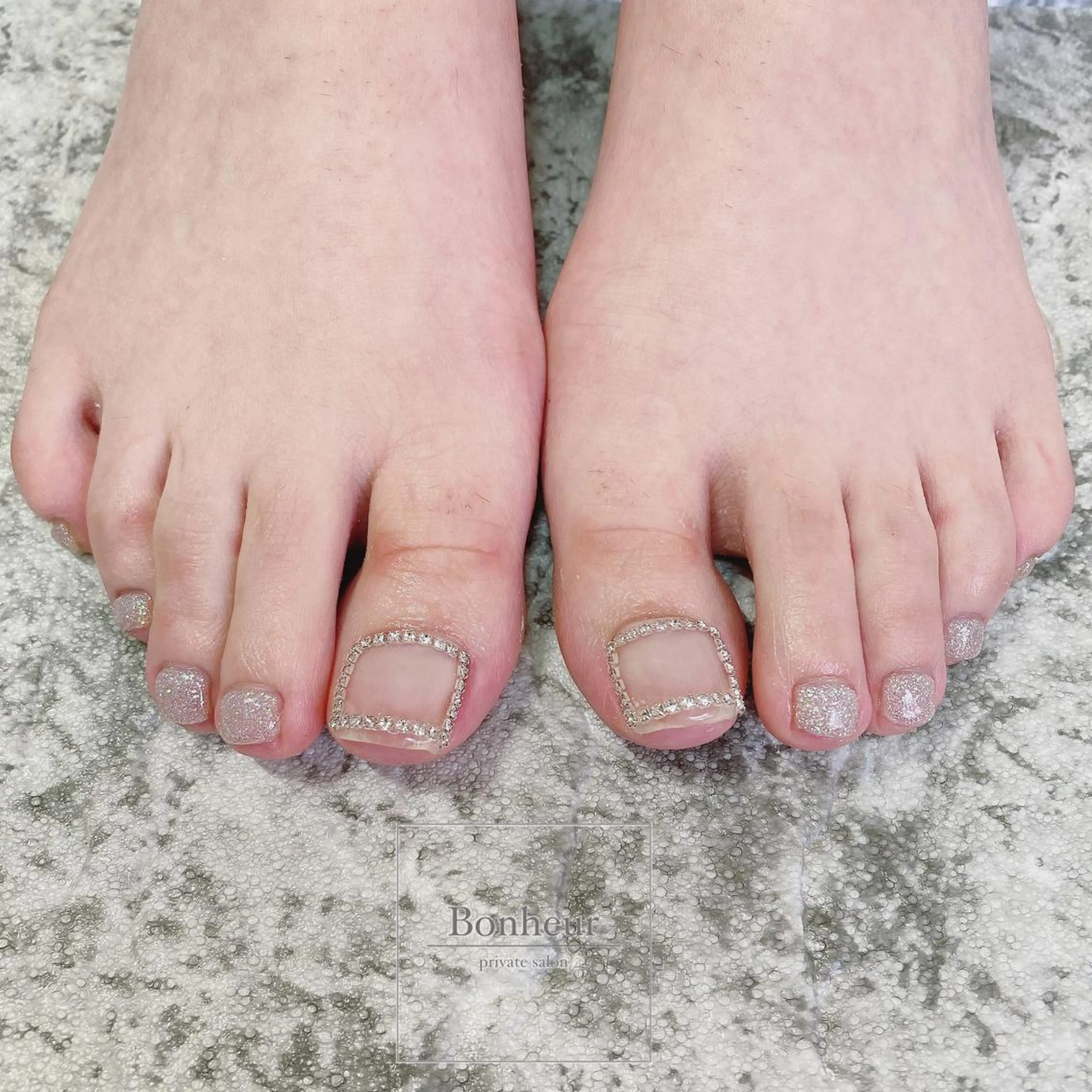 ネイル フットネイル BONHEUR Annaのネイルデザイン