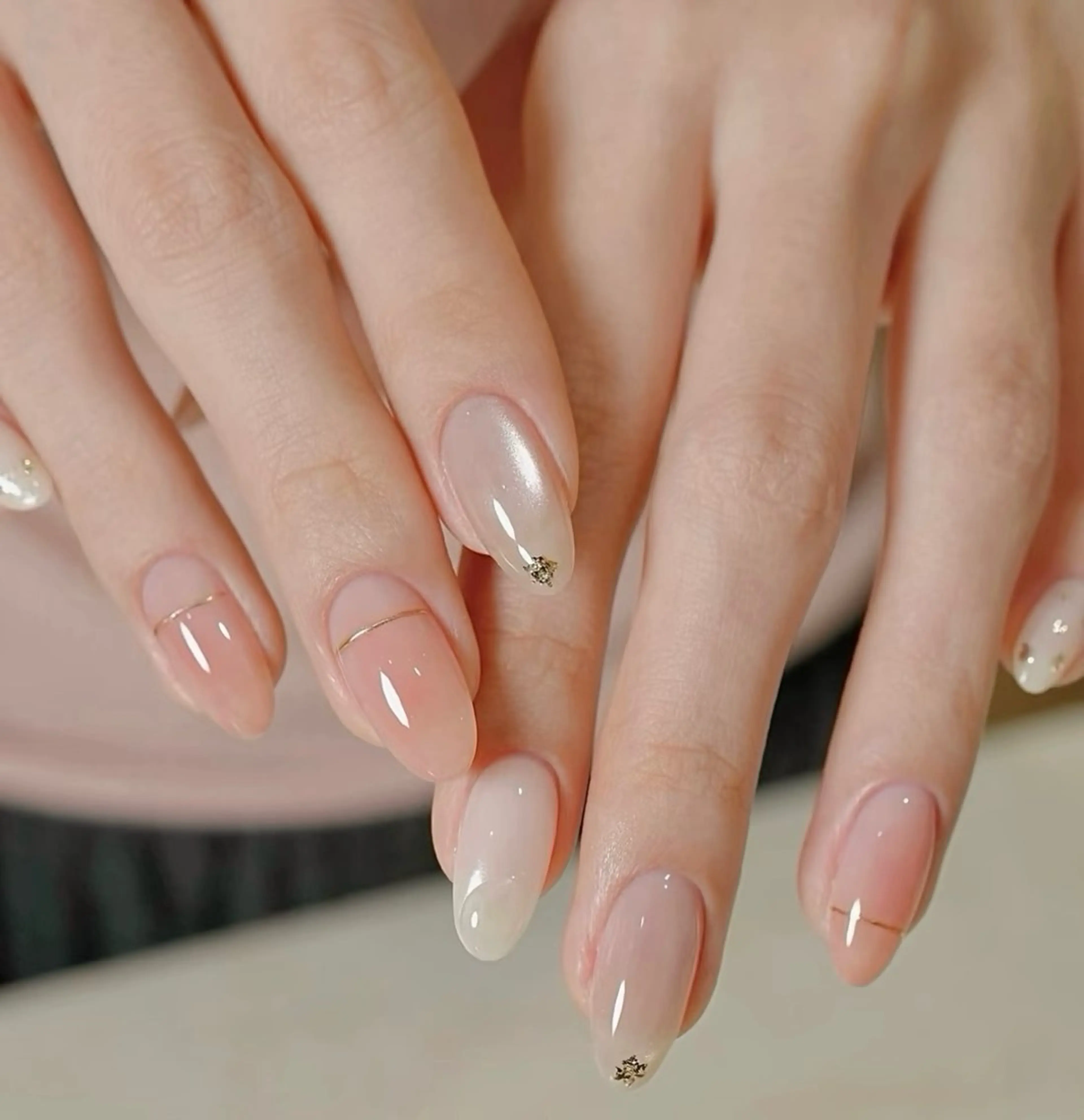 ネイル チークネイル 長さ出し フラワーネイル フレンチネイル ガーリー sun nail池袋 モデル募集のネイルデザイン