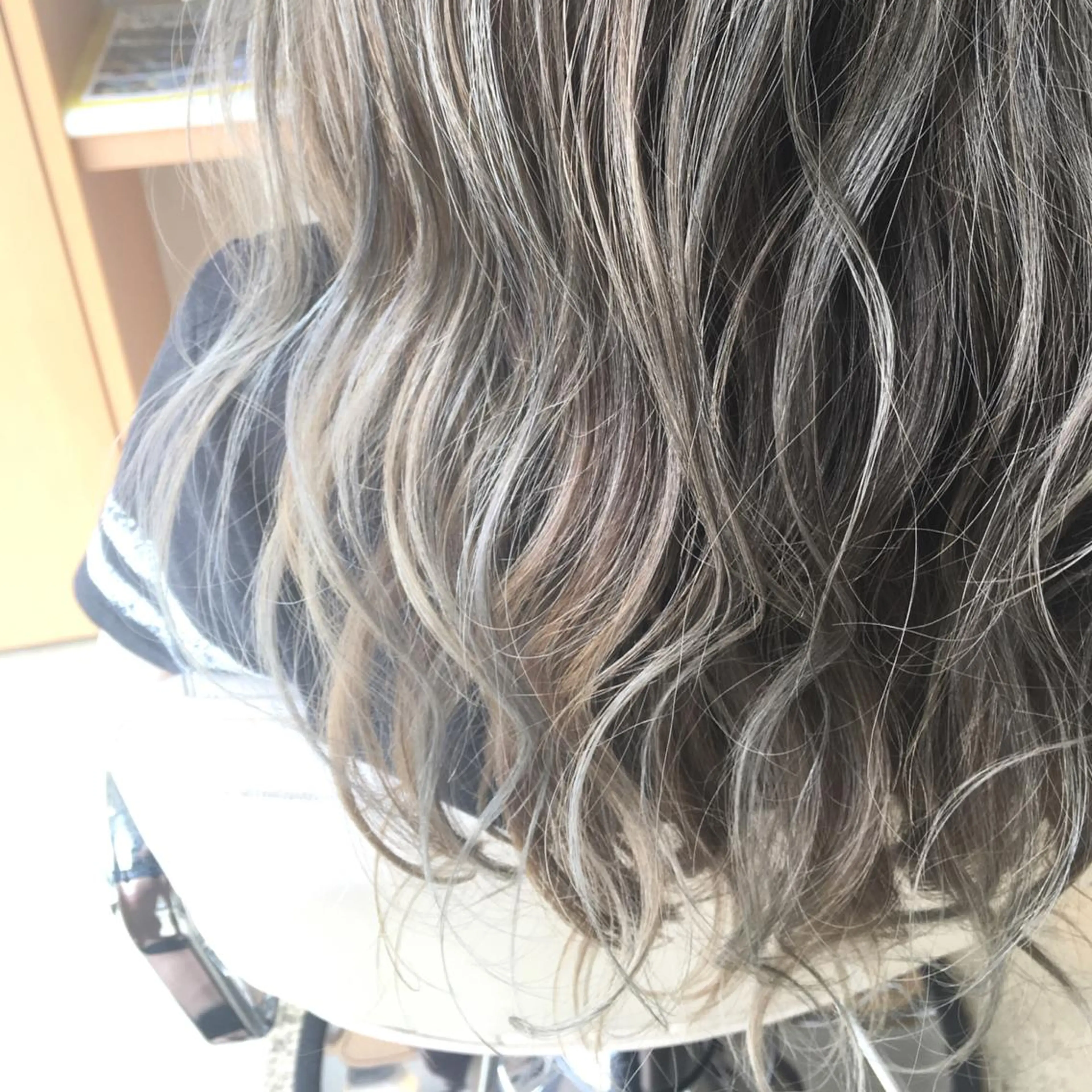 ロング カラー 🐝肥田 しょーと🐝のヘアスタイル