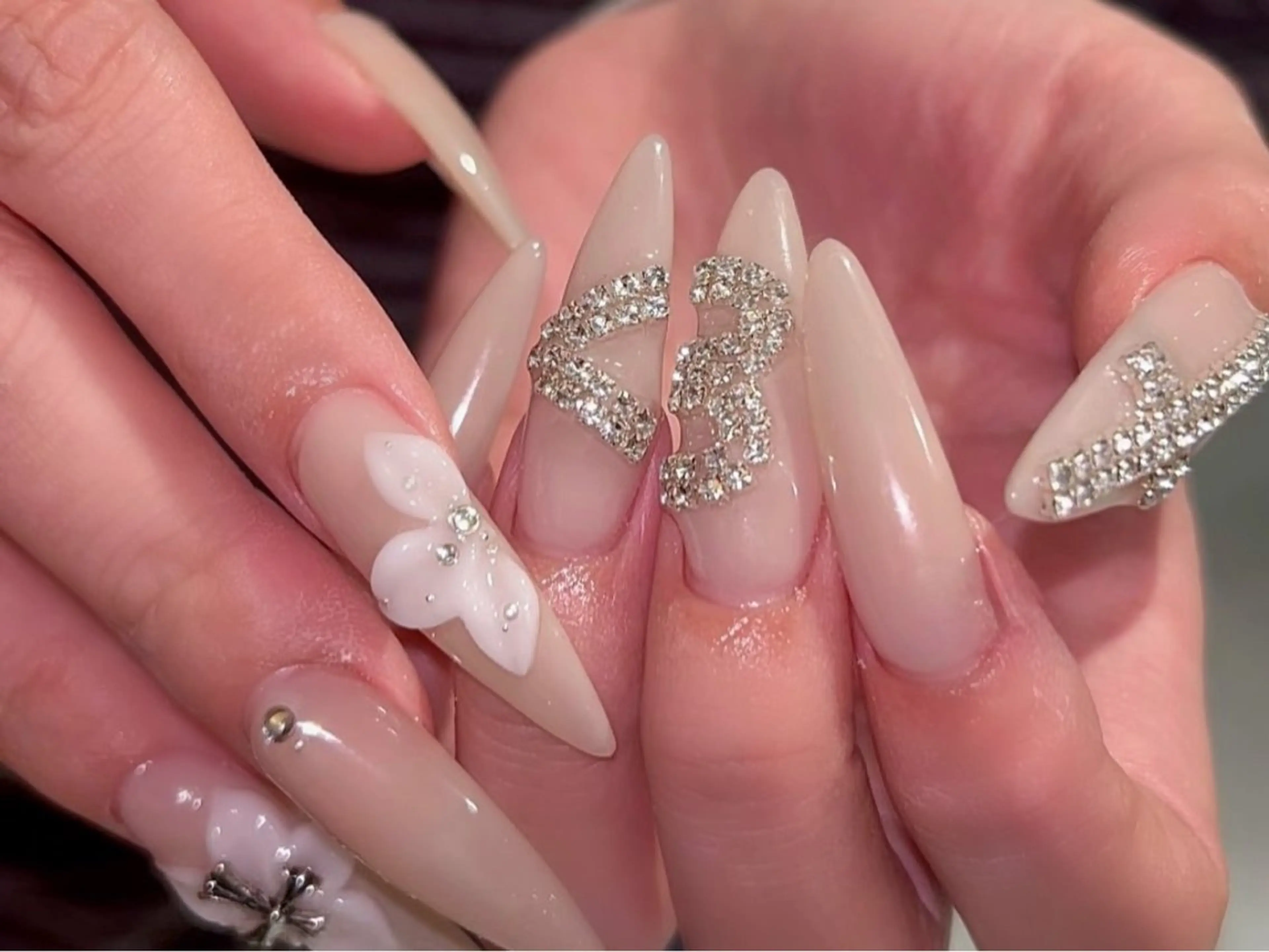 ネイル ハンドネイル ハンドケア J&C Nail Salon吉祥寺所属・YU KIのネイルデザイン