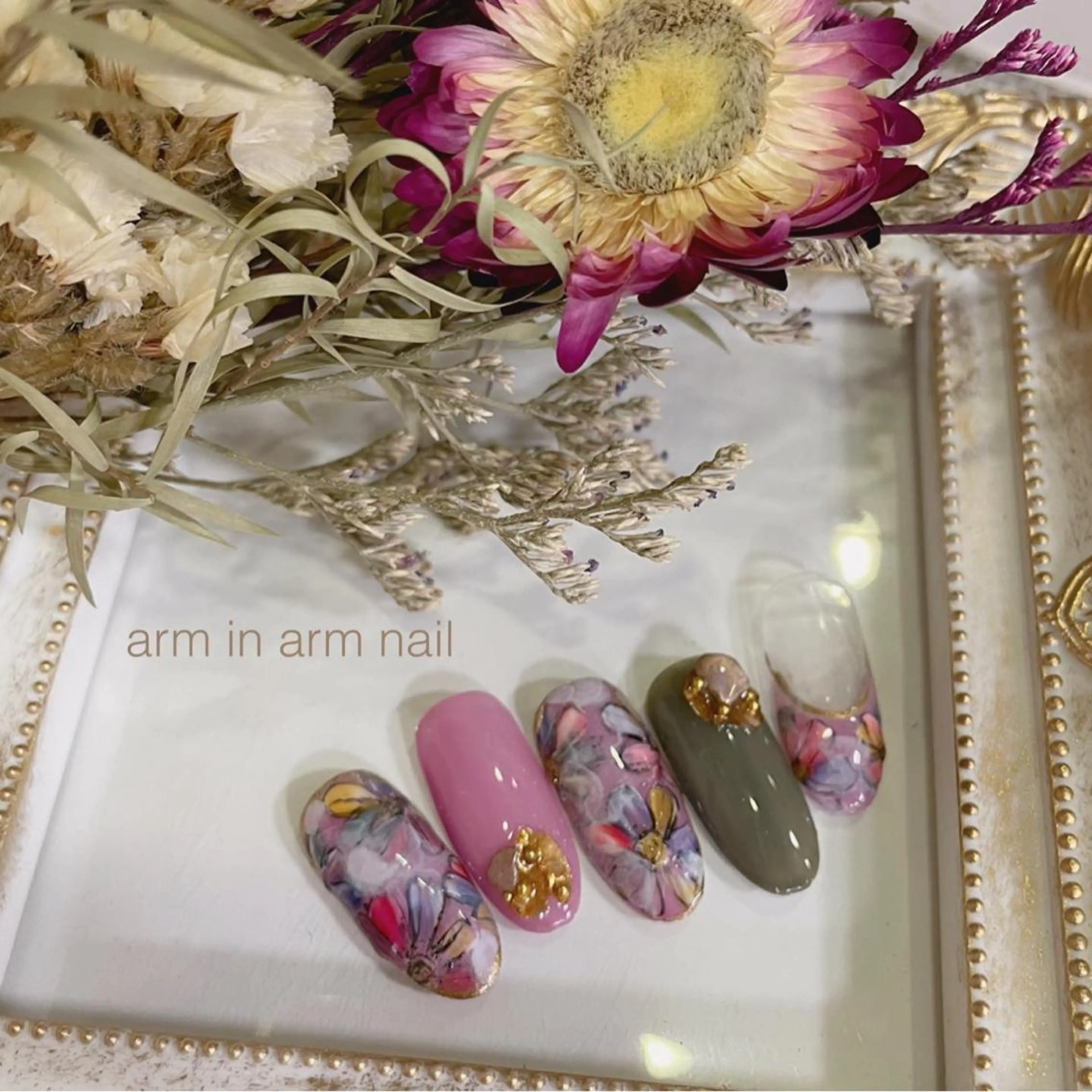 ネイル arm in arm ︎✿Yamamotoのマツエク・マツパデザイン