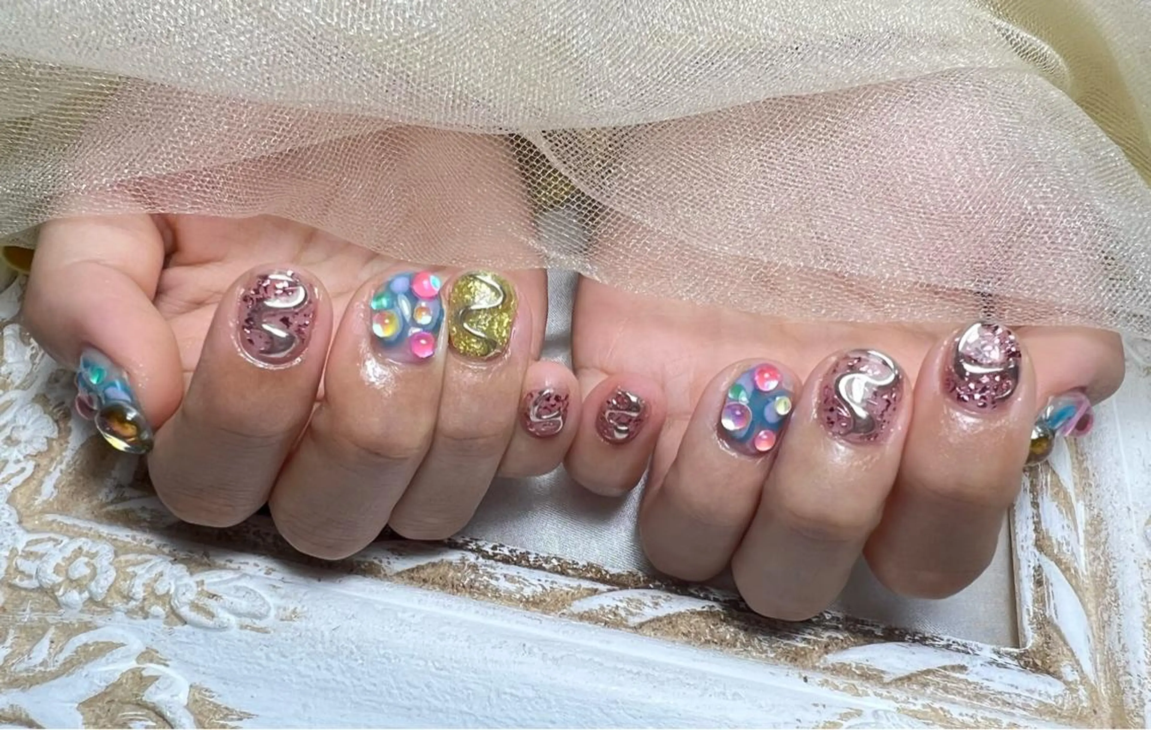 ネイル Una ☀️☀️のネイルデザイン