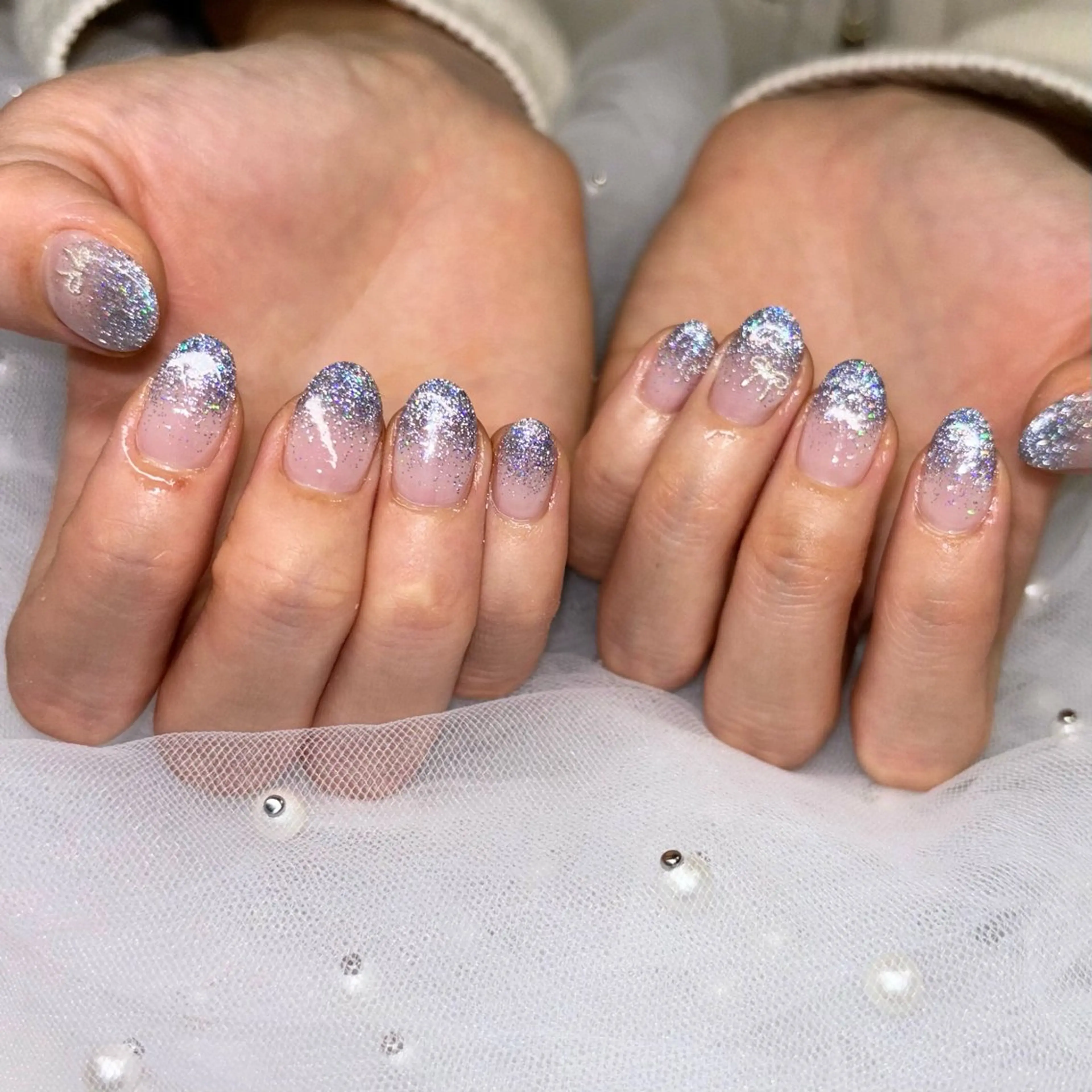 ネイル ブルー フラッシュネイル ハンドネイル 荒巻 めいのネイルデザイン