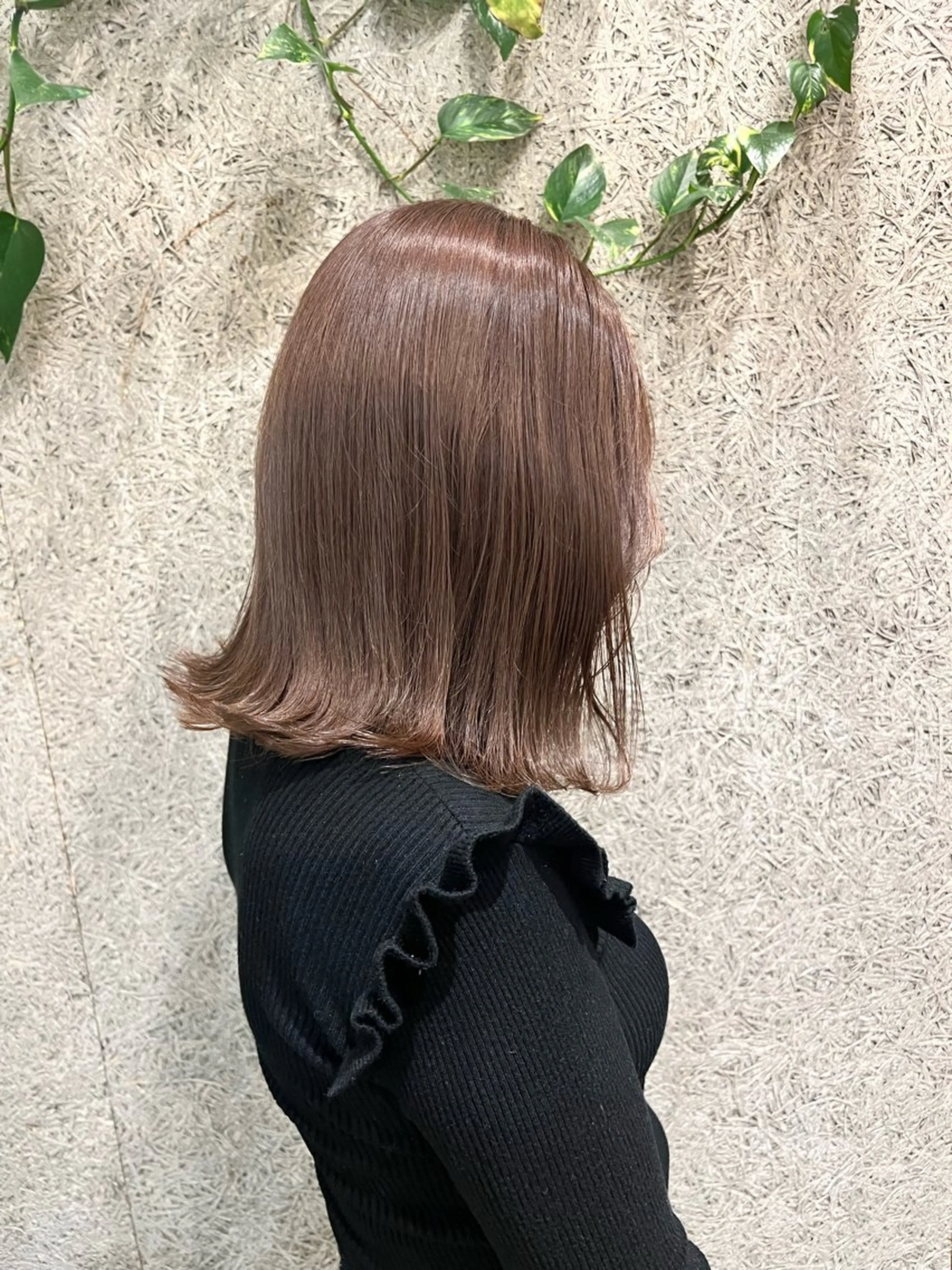 ミディアム カラー 宮原 佳苗のヘアスタイル