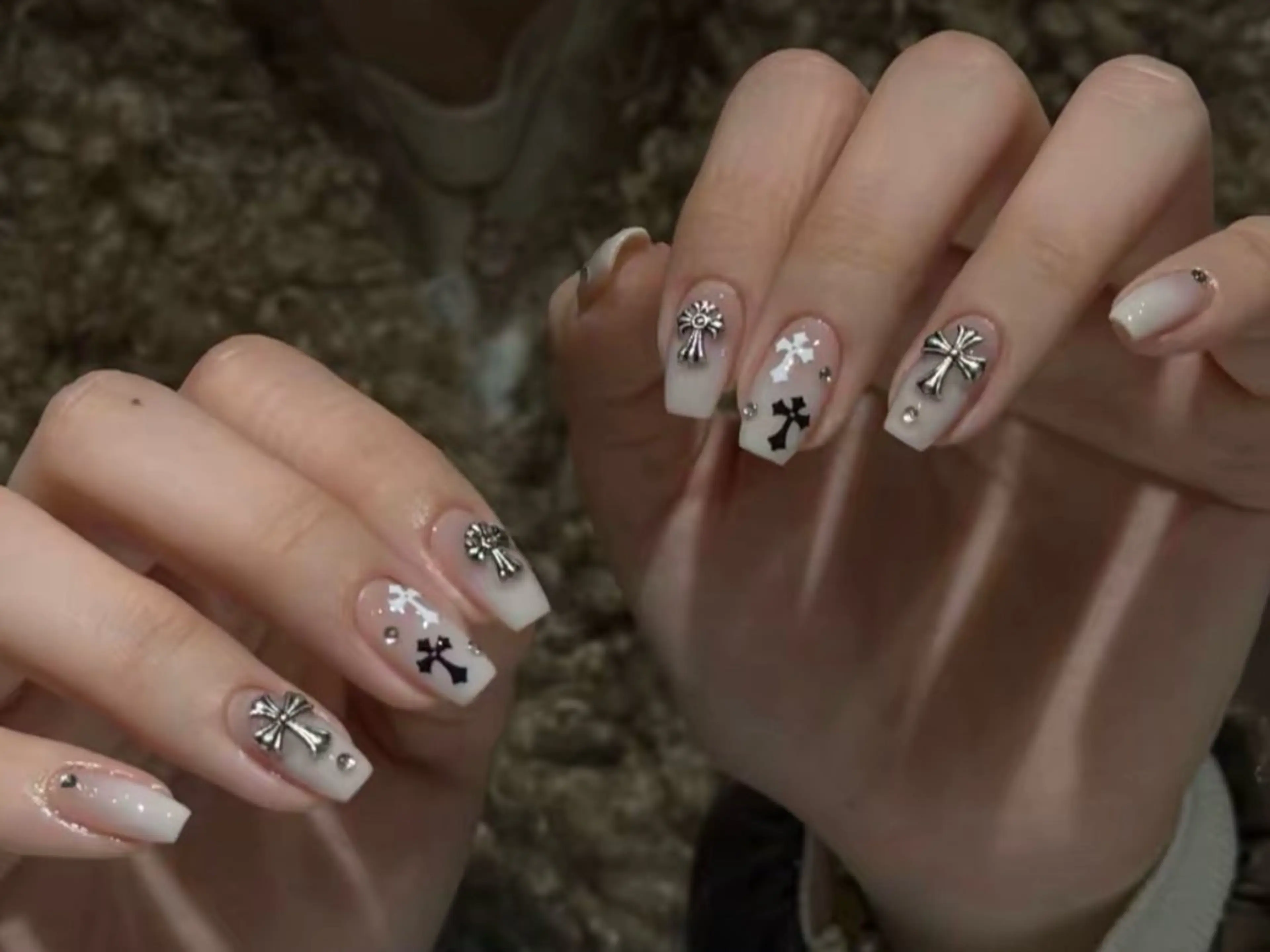 ネイル 長さ出し フットネイル ジェルネイル 韓国ネイル マグネットネイル ハンドネイル YMT NailStudio所属・YMT NailStudioのネイルデザイン