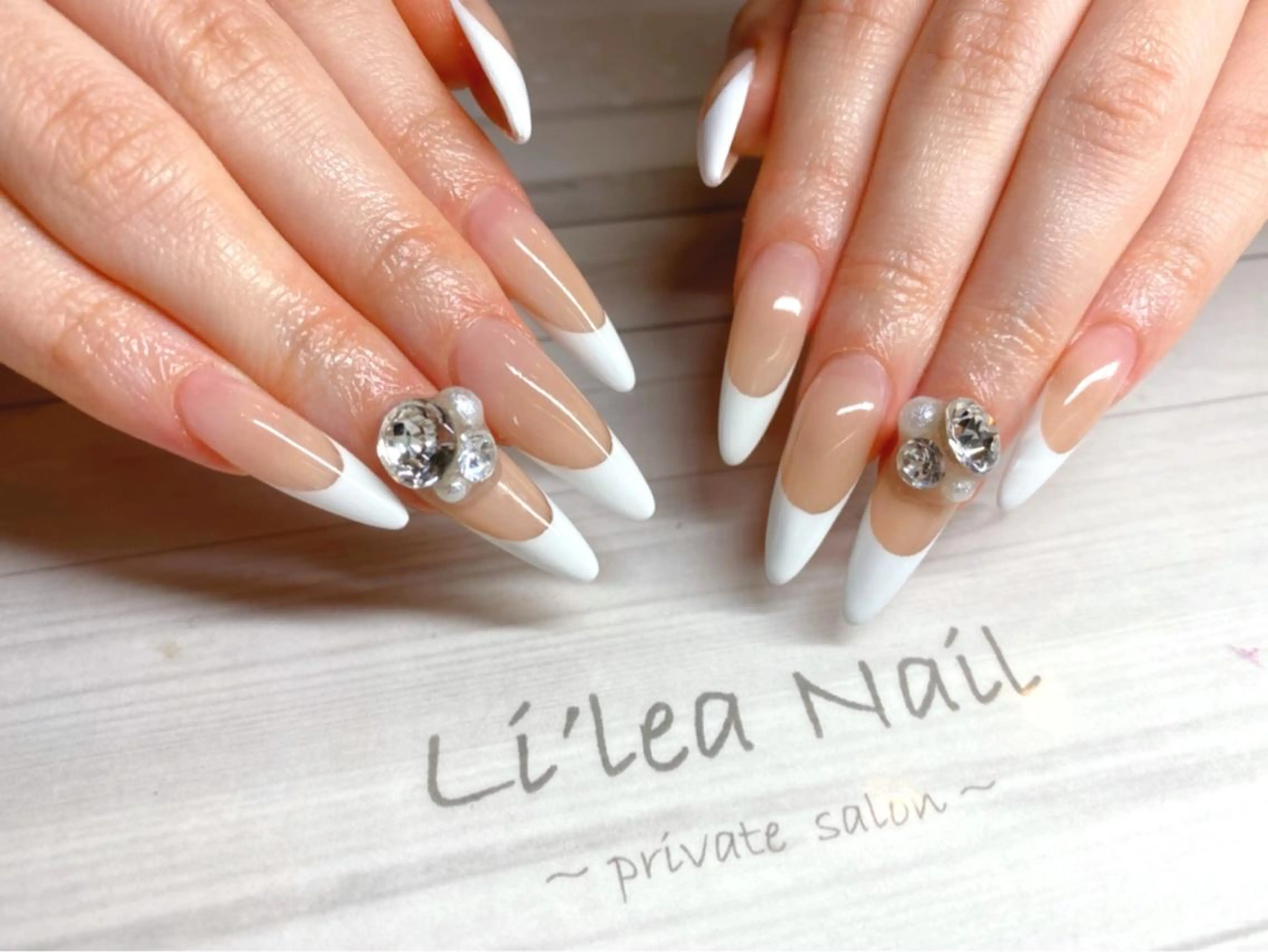 ネイル Li'leaNail AINAのネイルデザイン