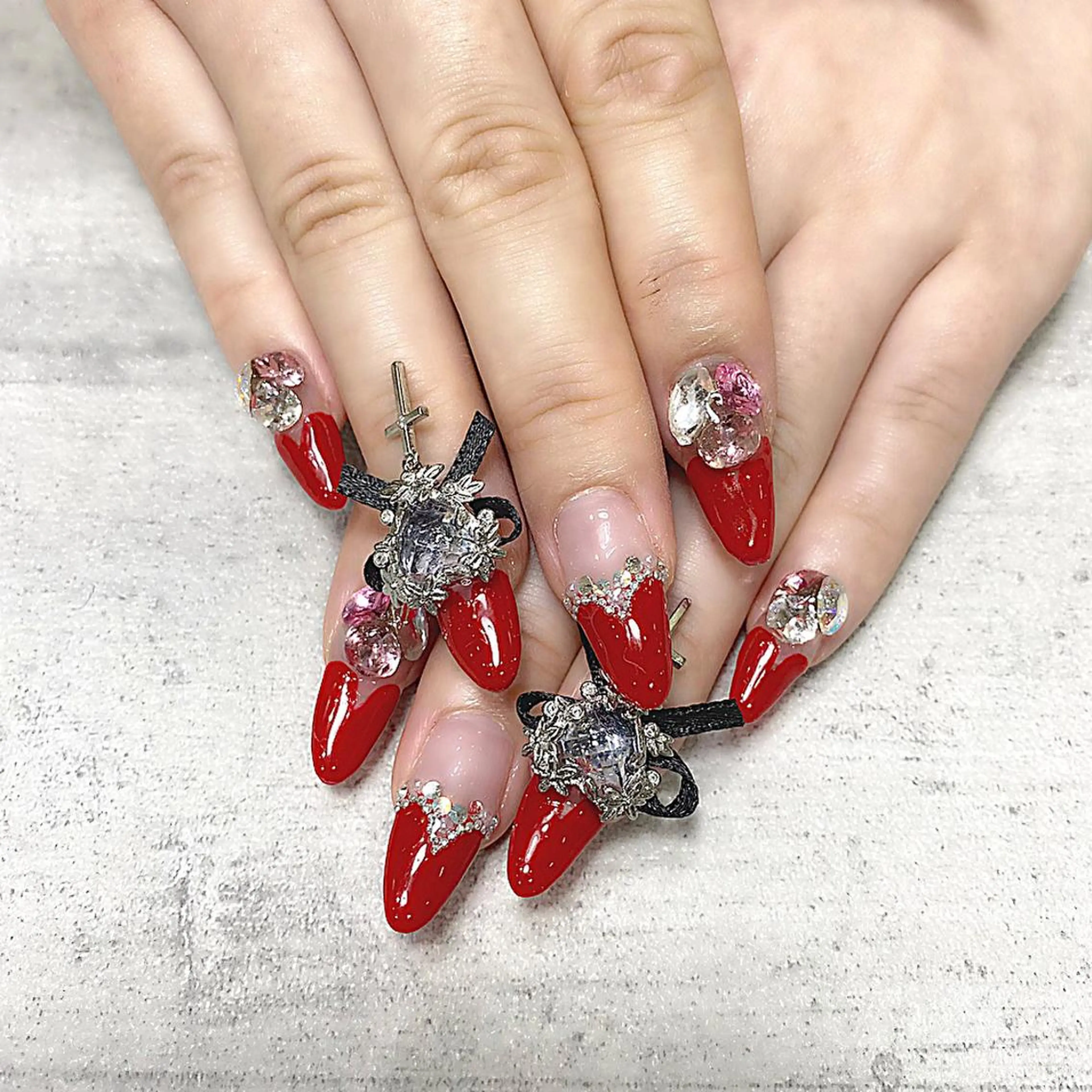 ネイル Rire_eye+beauty_nail所属・Rire_ nail_yukiのネイルデザイン