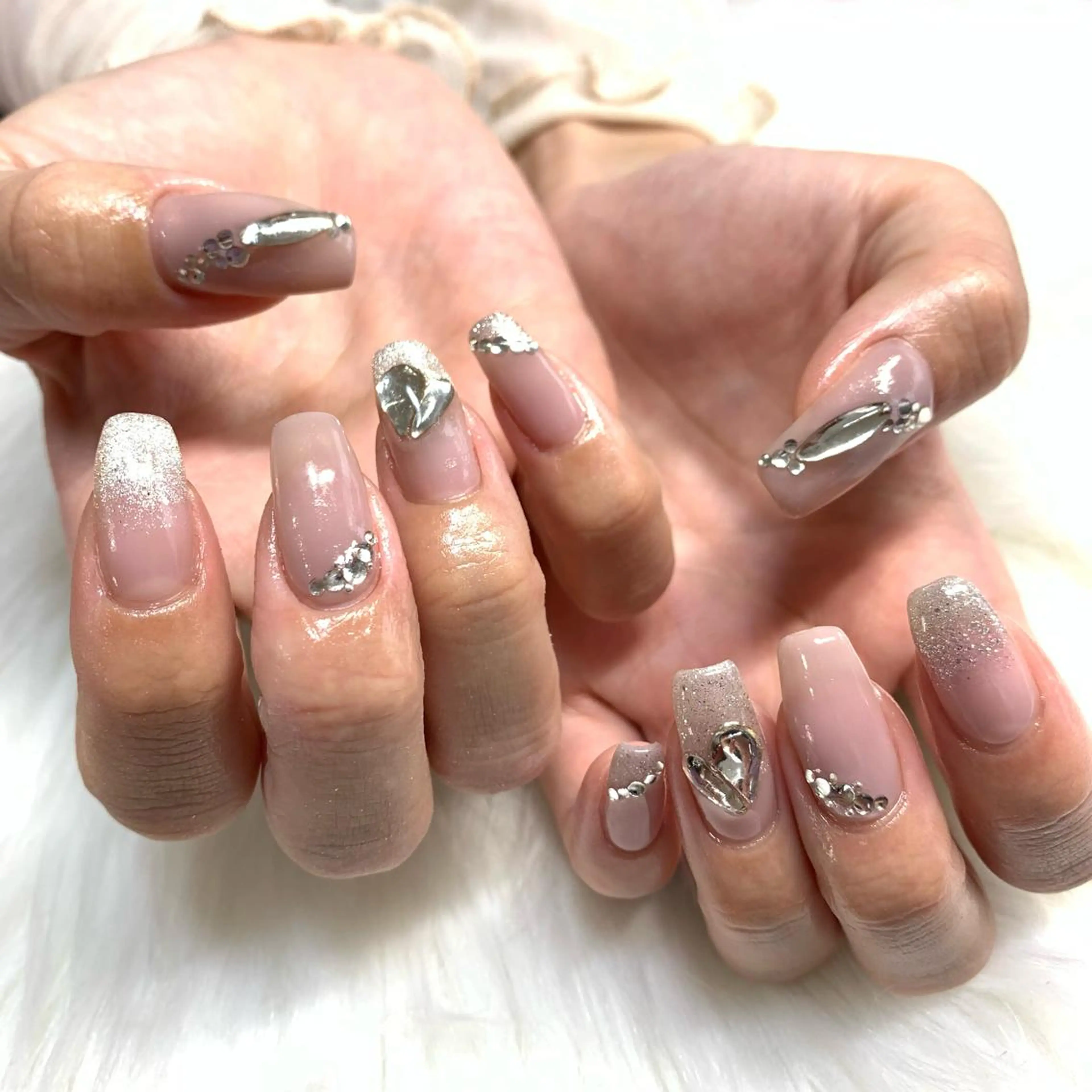 ネイル ワンホンネイル ハンドネイル 斉藤 姫乃のネイルデザイン