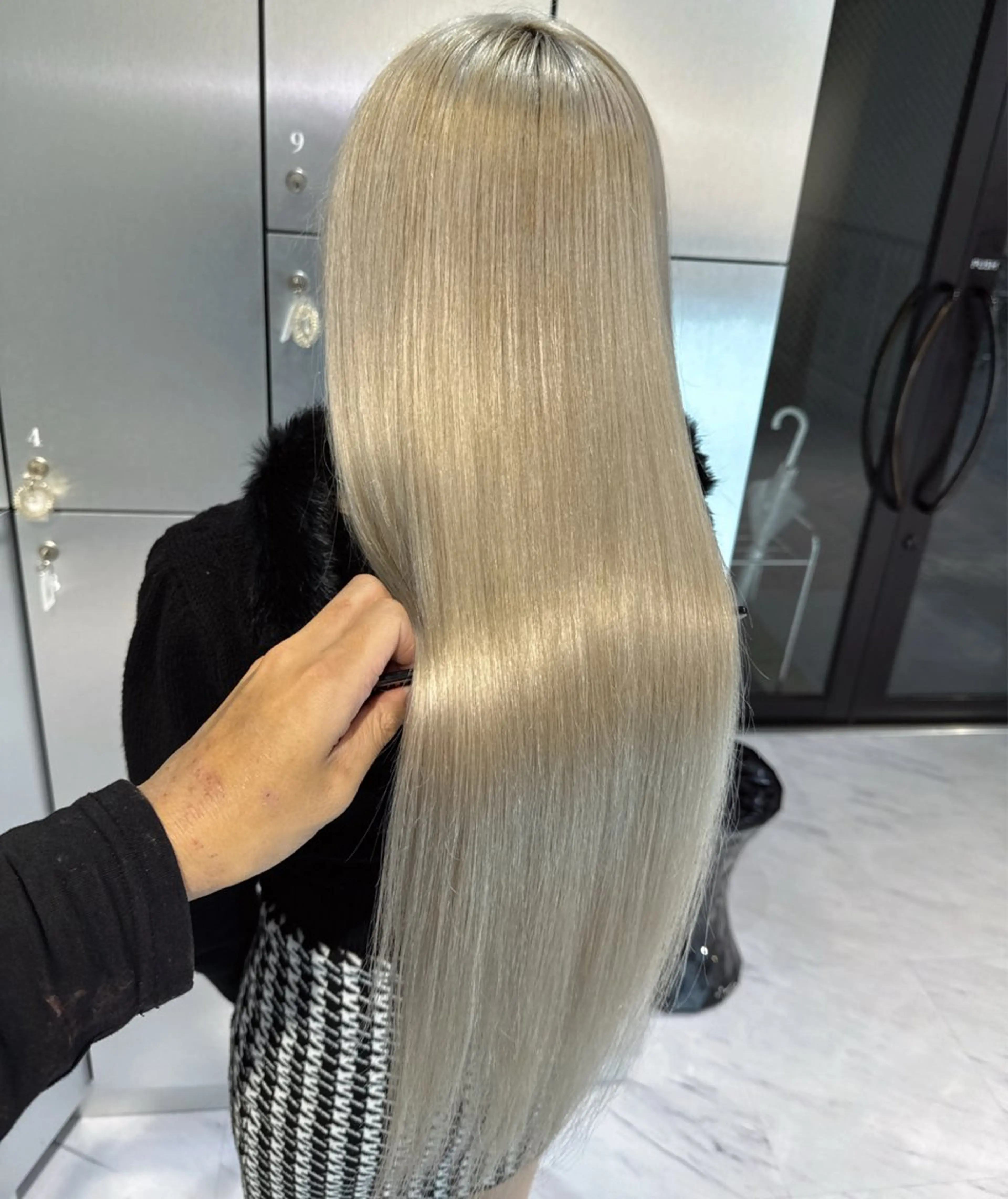 ロング ヘアカラー 🌟龍明🌟福岡 ハイトーン🌟のヘアスタイル