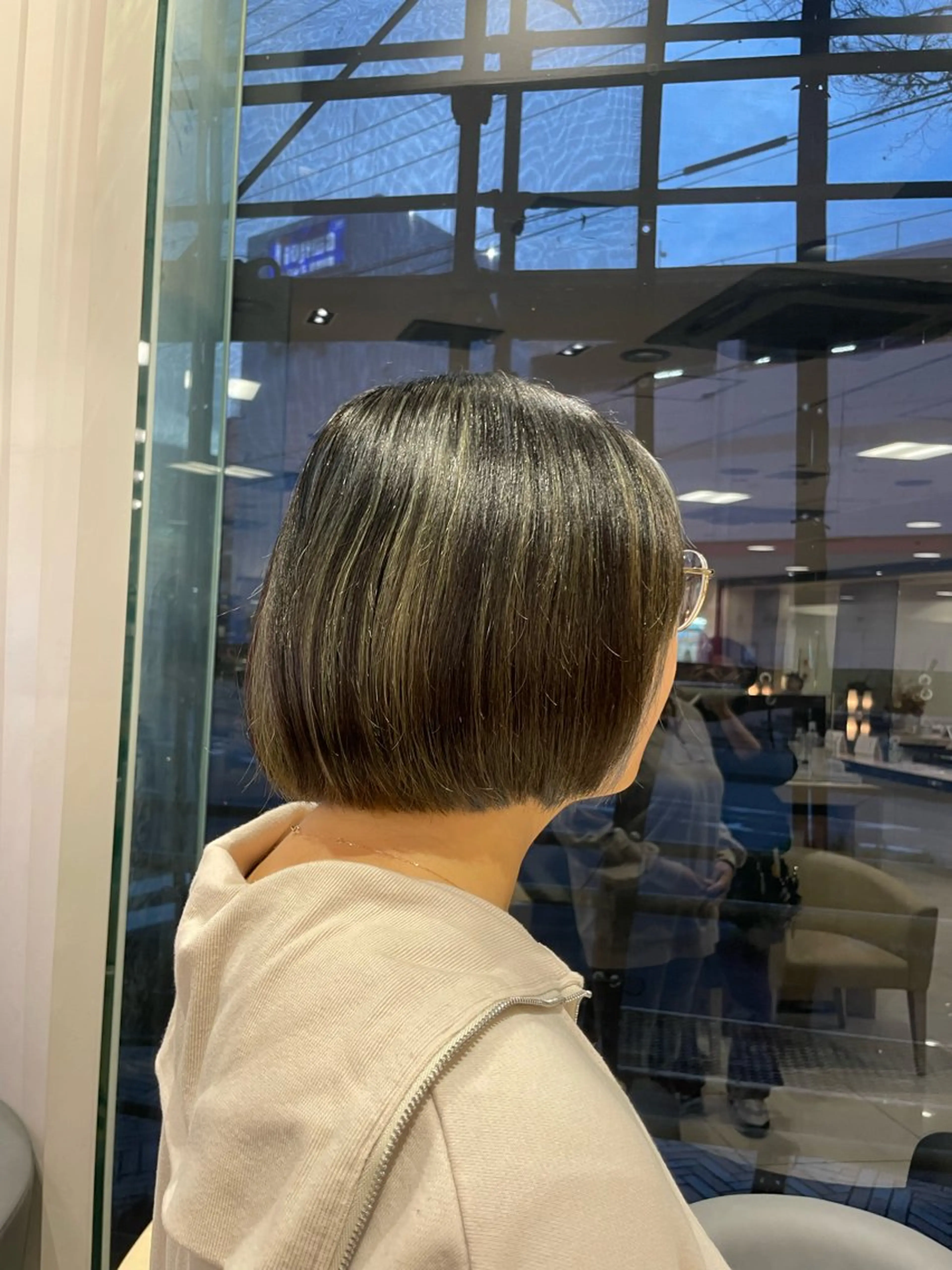 ショート ボブ カット クロスパーマ/うる艶 カラー/Kurumiのヘアスタイル