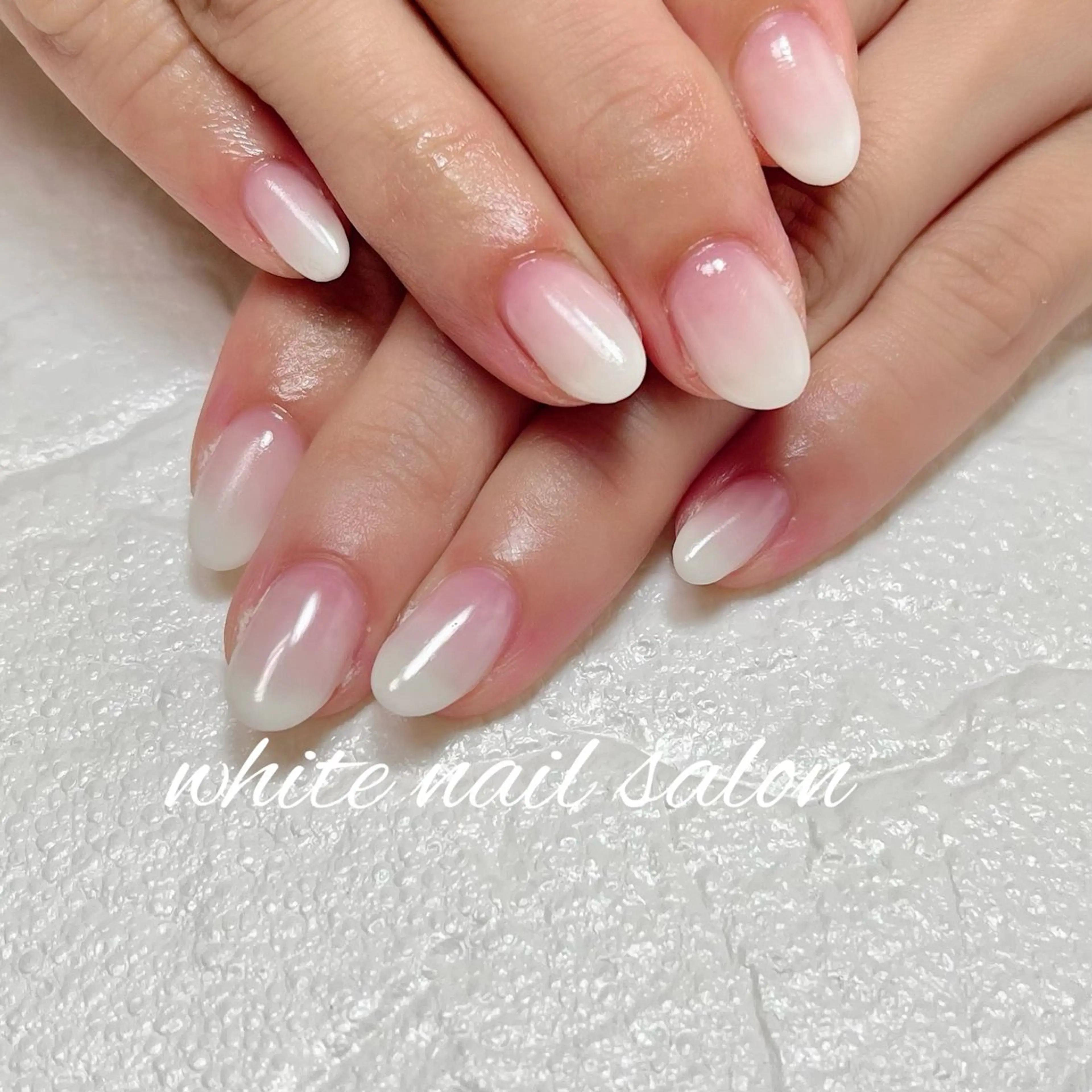 ネイル ラメ(グリッター) シンプルネイル ハンドネイル white nail salonのネイルデザイン