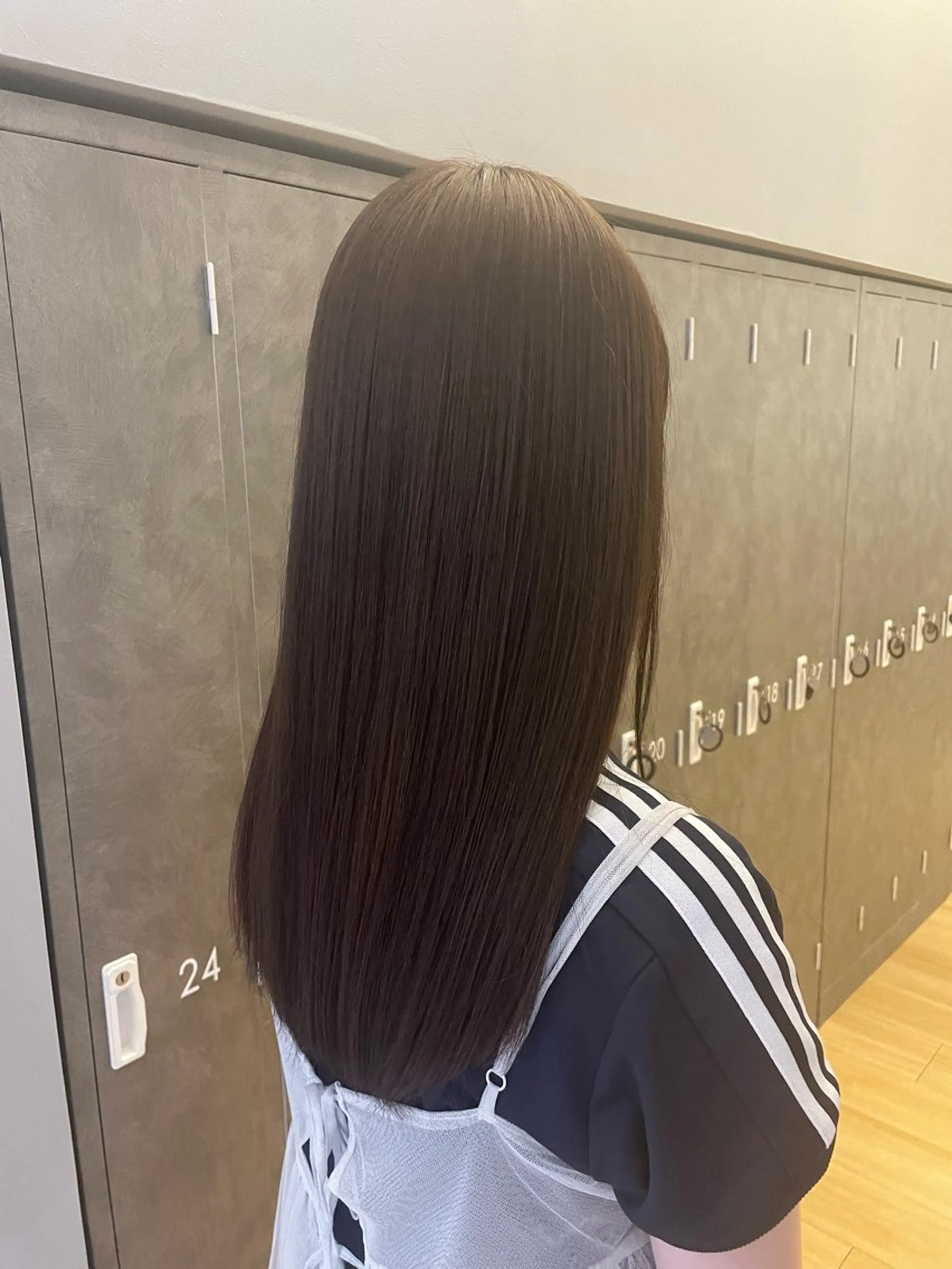 ロング カラー GIEN NU茶屋町+所属・荒金 昴のヘアスタイル