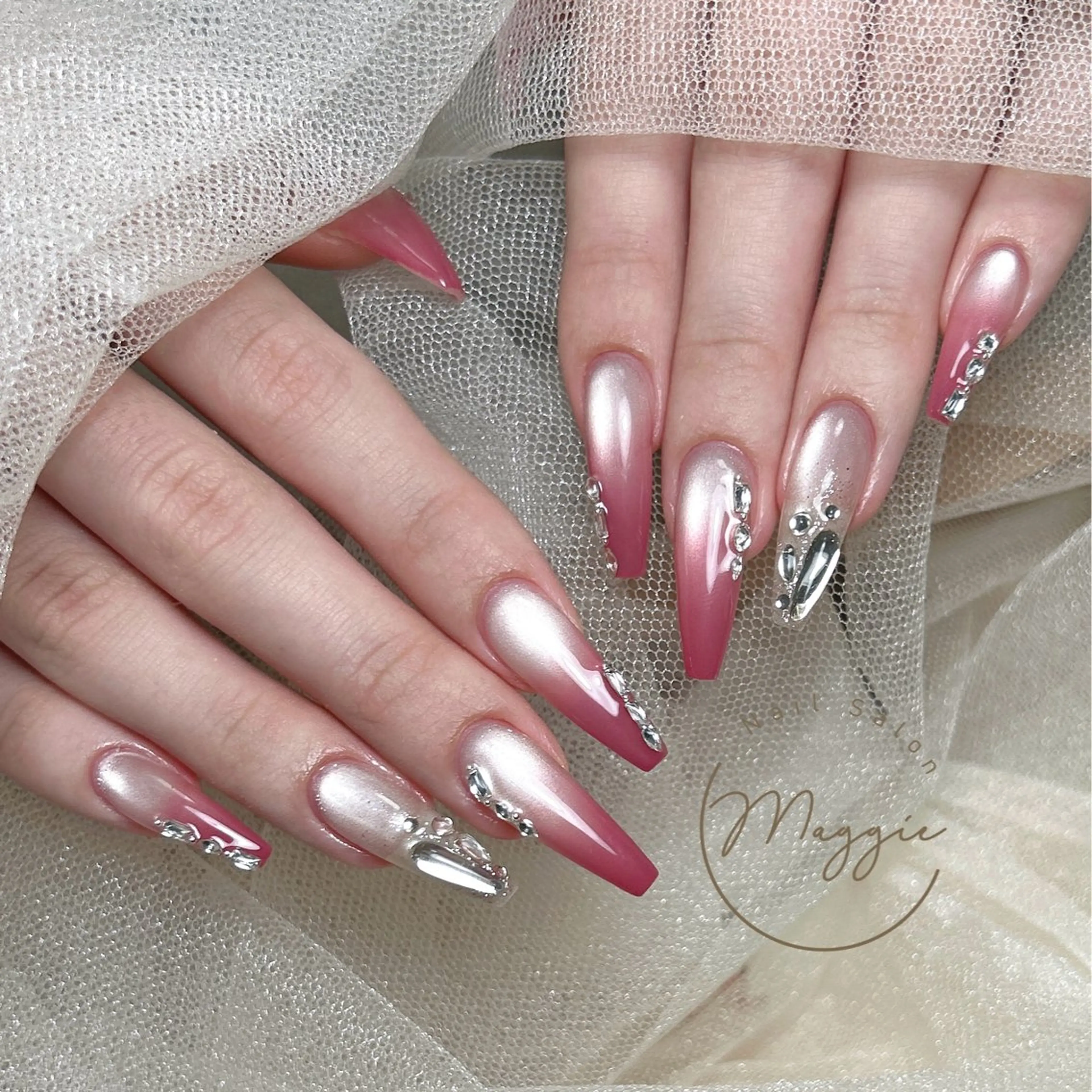 ネイル Maggie Nail🦩のネイルデザイン
