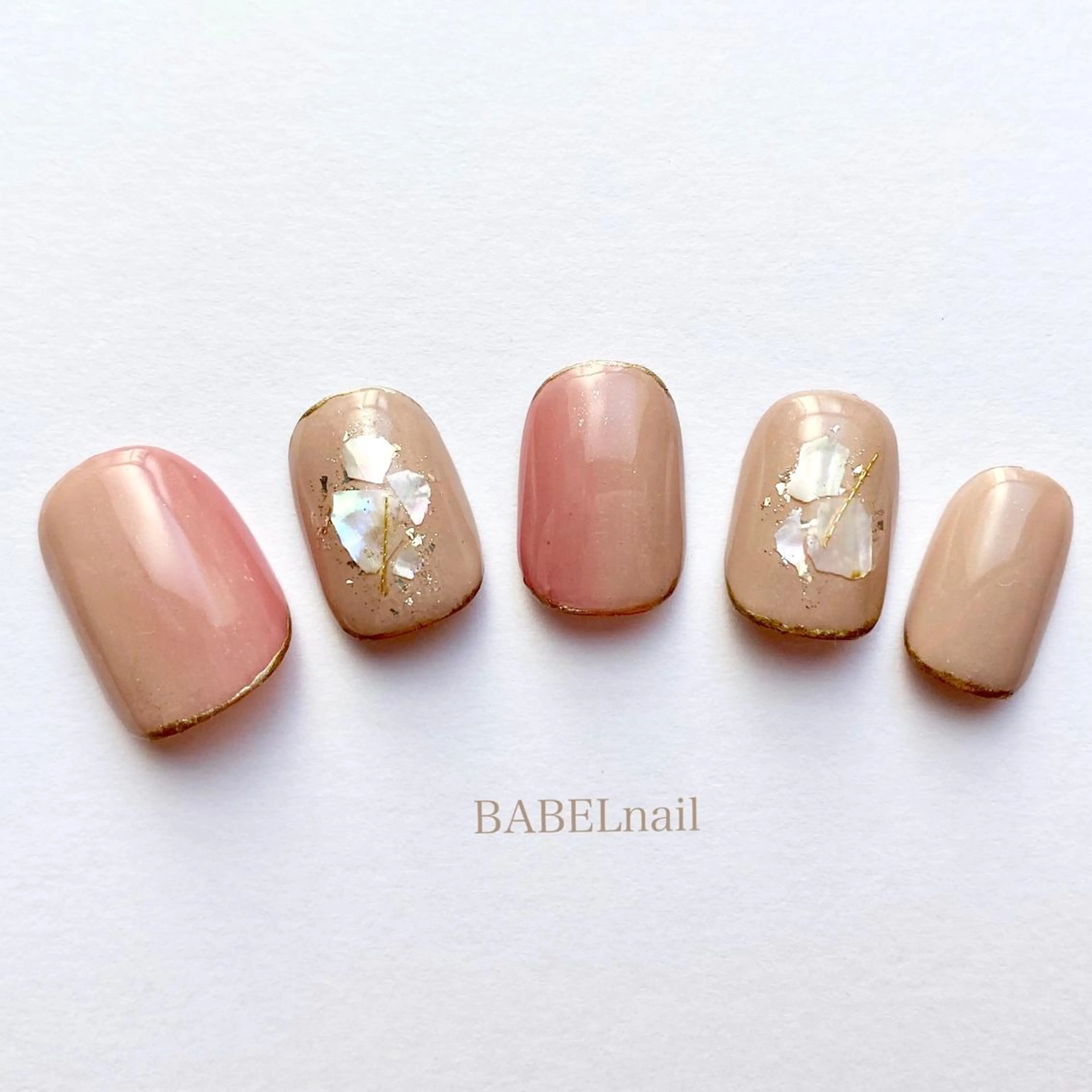 ネイル オフィスネイル ショートネイル ハンドネイル BABELバベル所属・江戸川橋✨BABEL 【バベル】大人可愛いのネイルデザイン