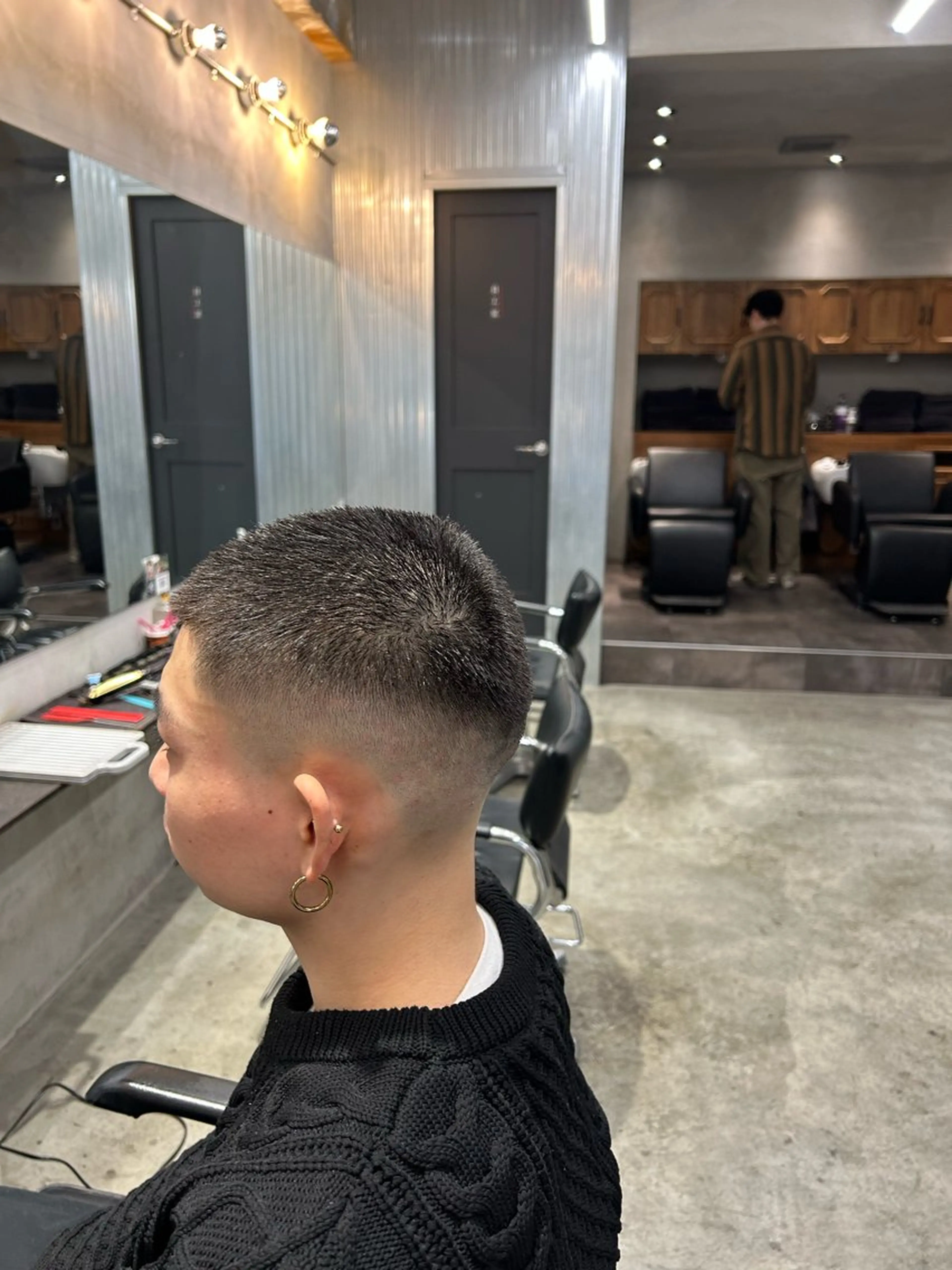 ショート カット 【明大前フェード/ メンズパーマ/岳】のヘアスタイル