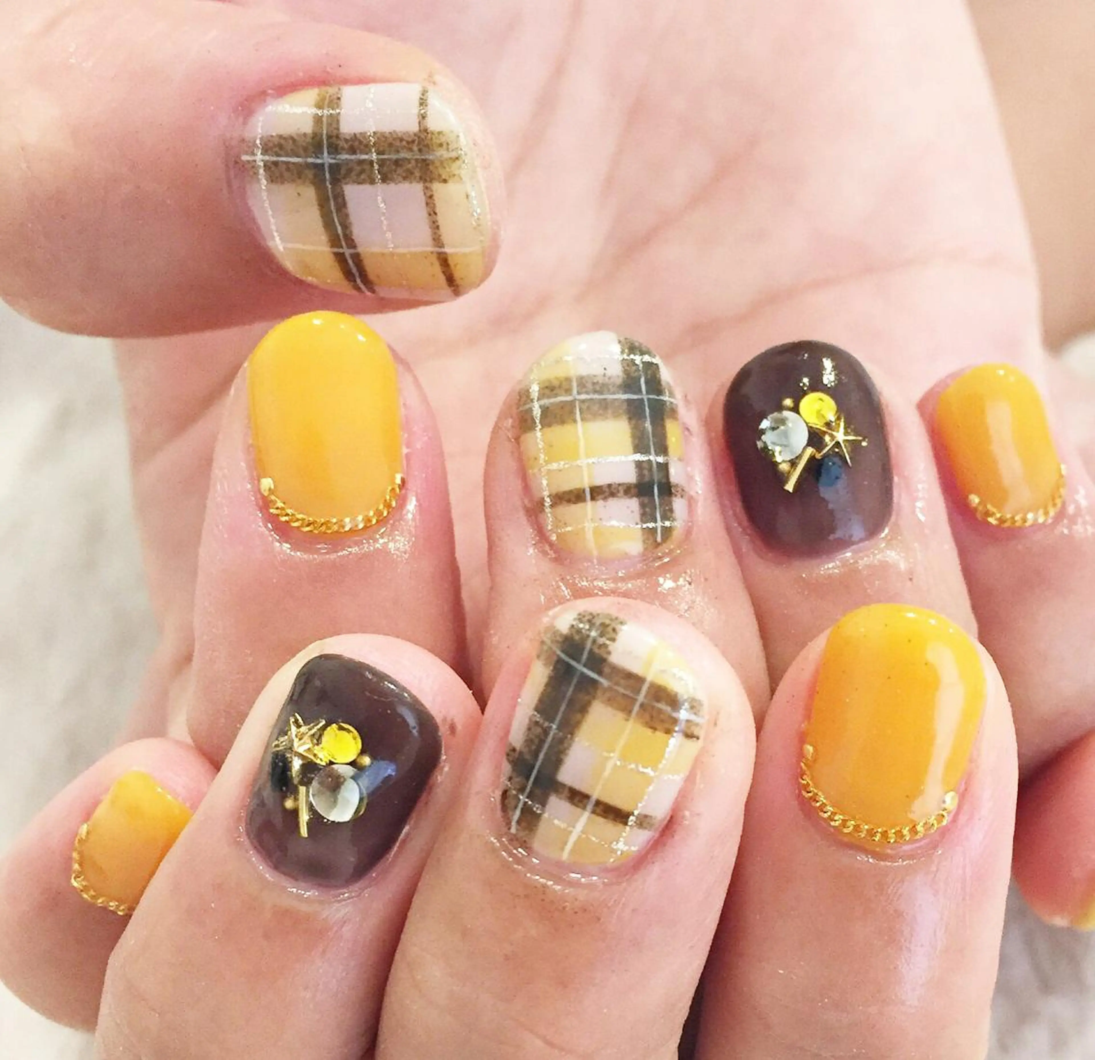 ネイル ジェルネイル 東 千夏のネイルデザイン