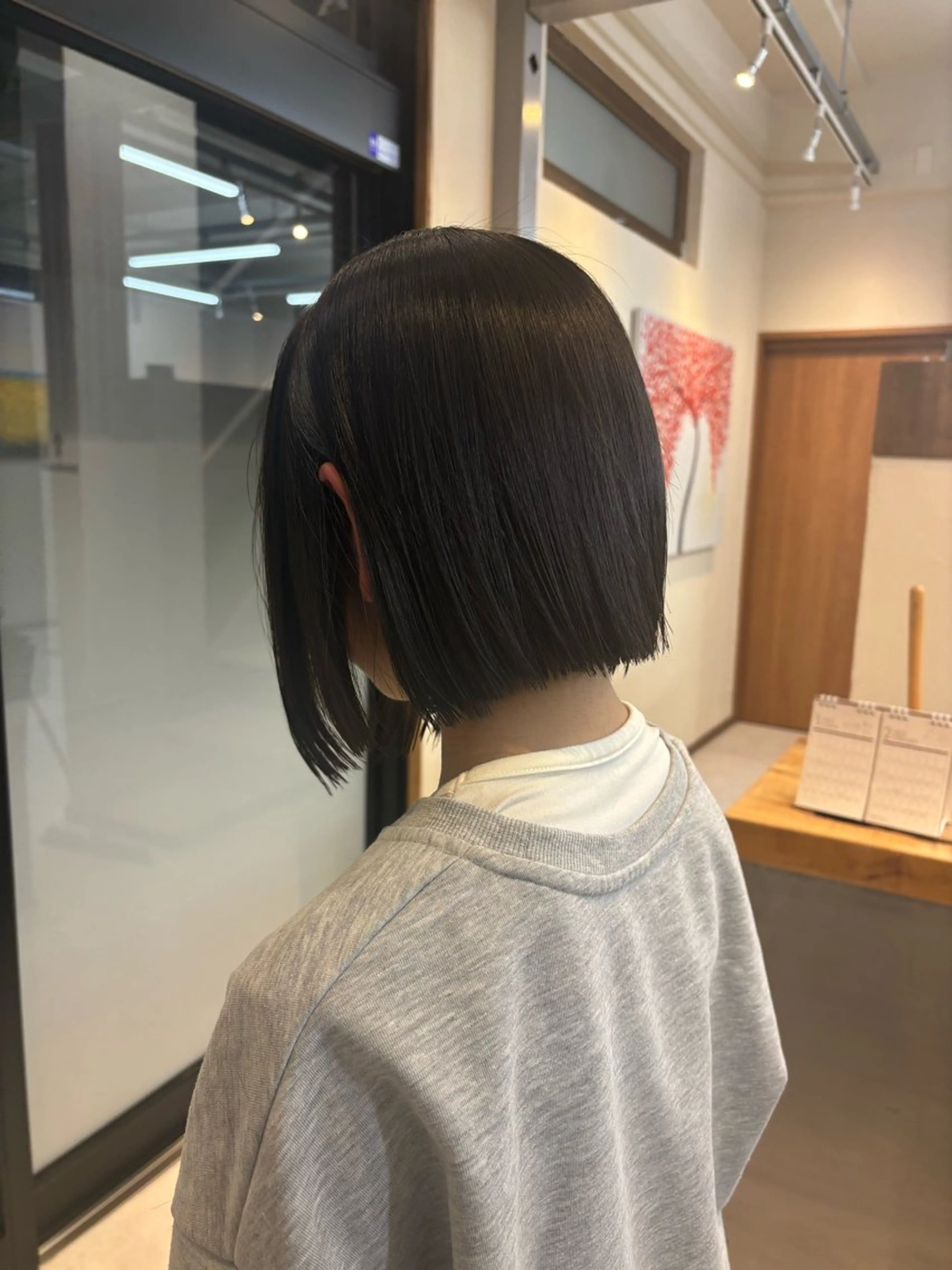 ショート ボブ 石黒 理々花のヘアスタイル