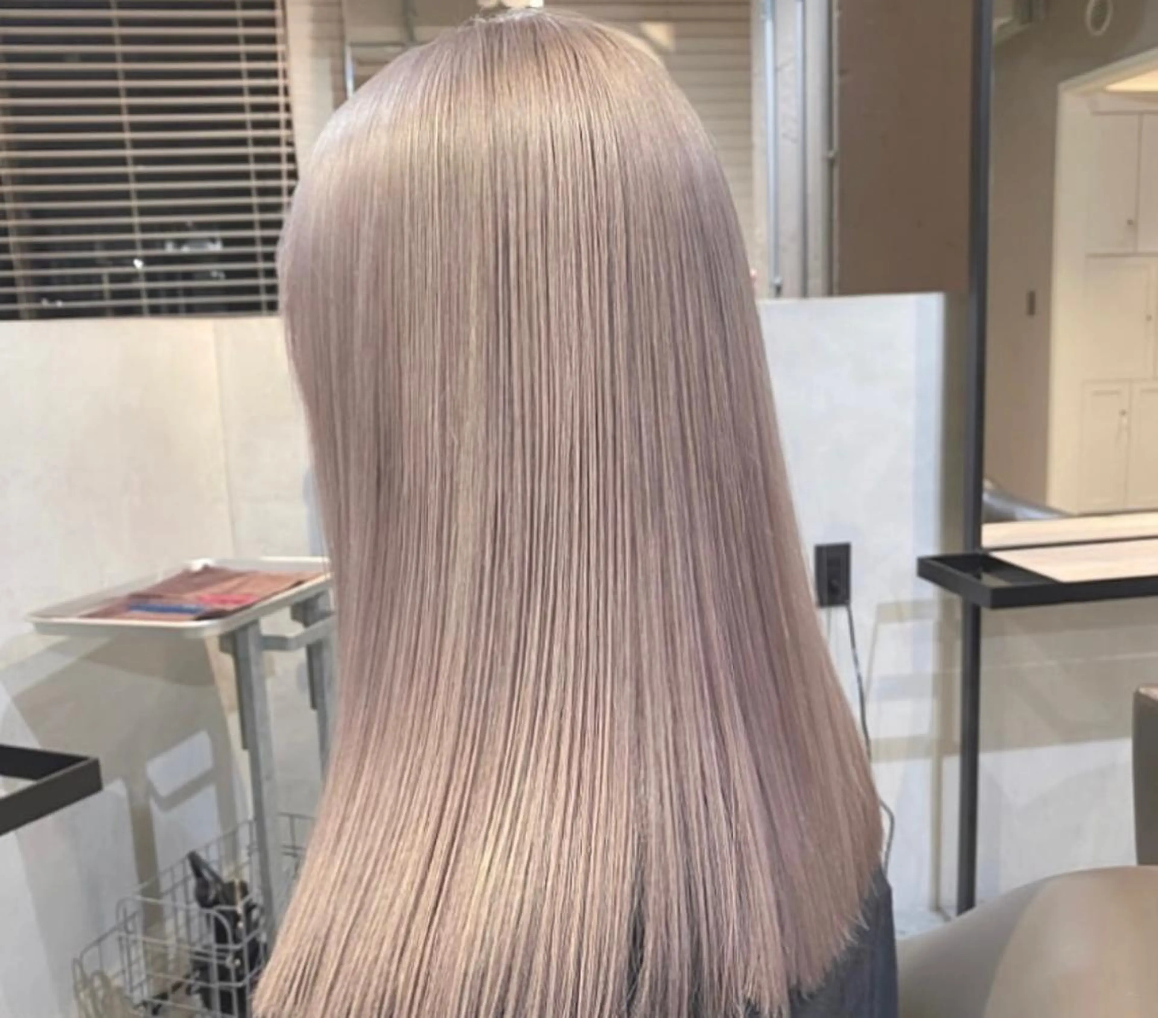 ロング ヘアカラー PELE WAKAのヘアスタイル