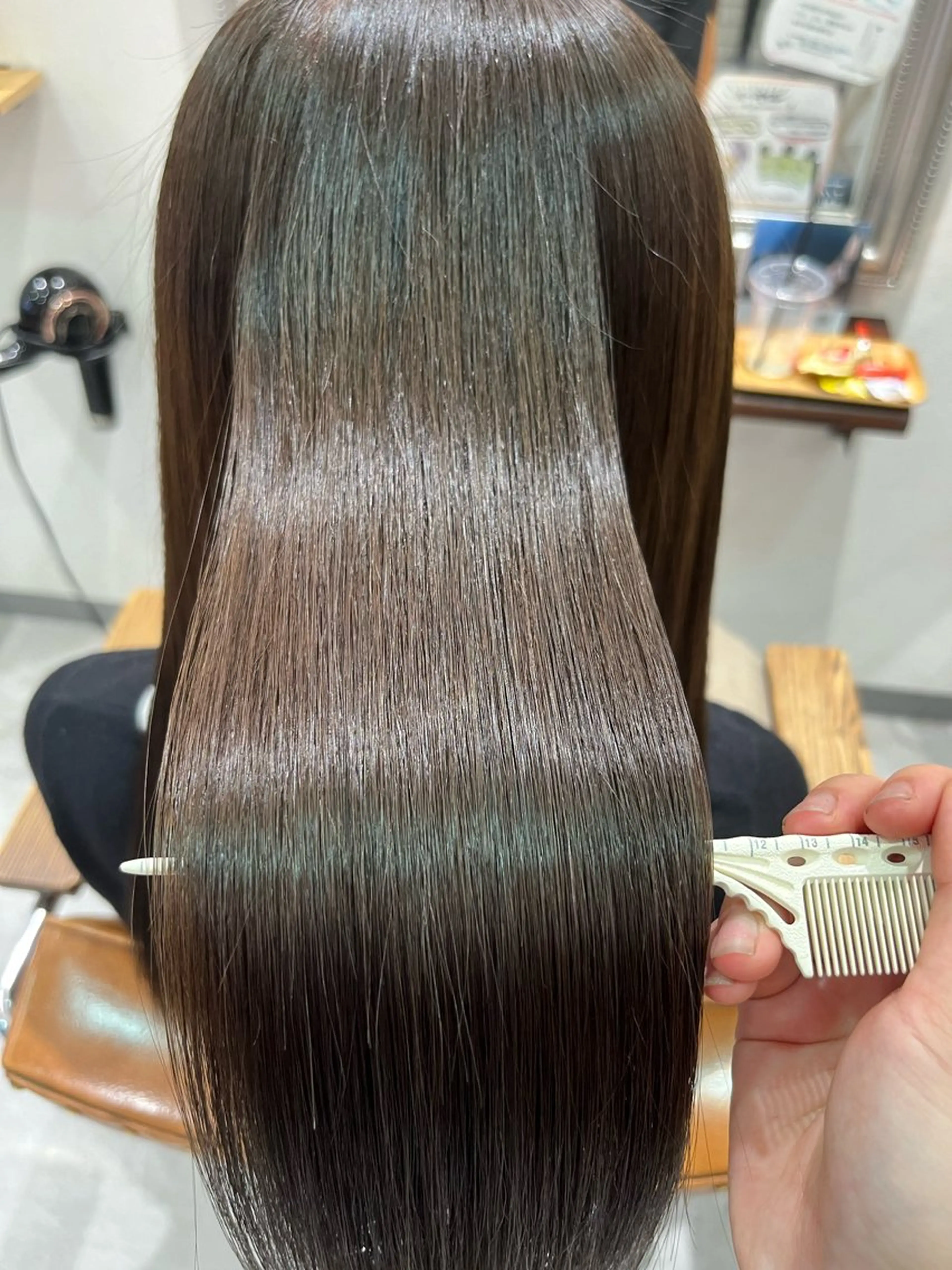 ロング カラー ハイライトカラー ハイライト 髪質改善 縮毛矯正 トリートメント Hello Design Coconeel所属・髪質改善アンジュール かのんのヘアスタイル