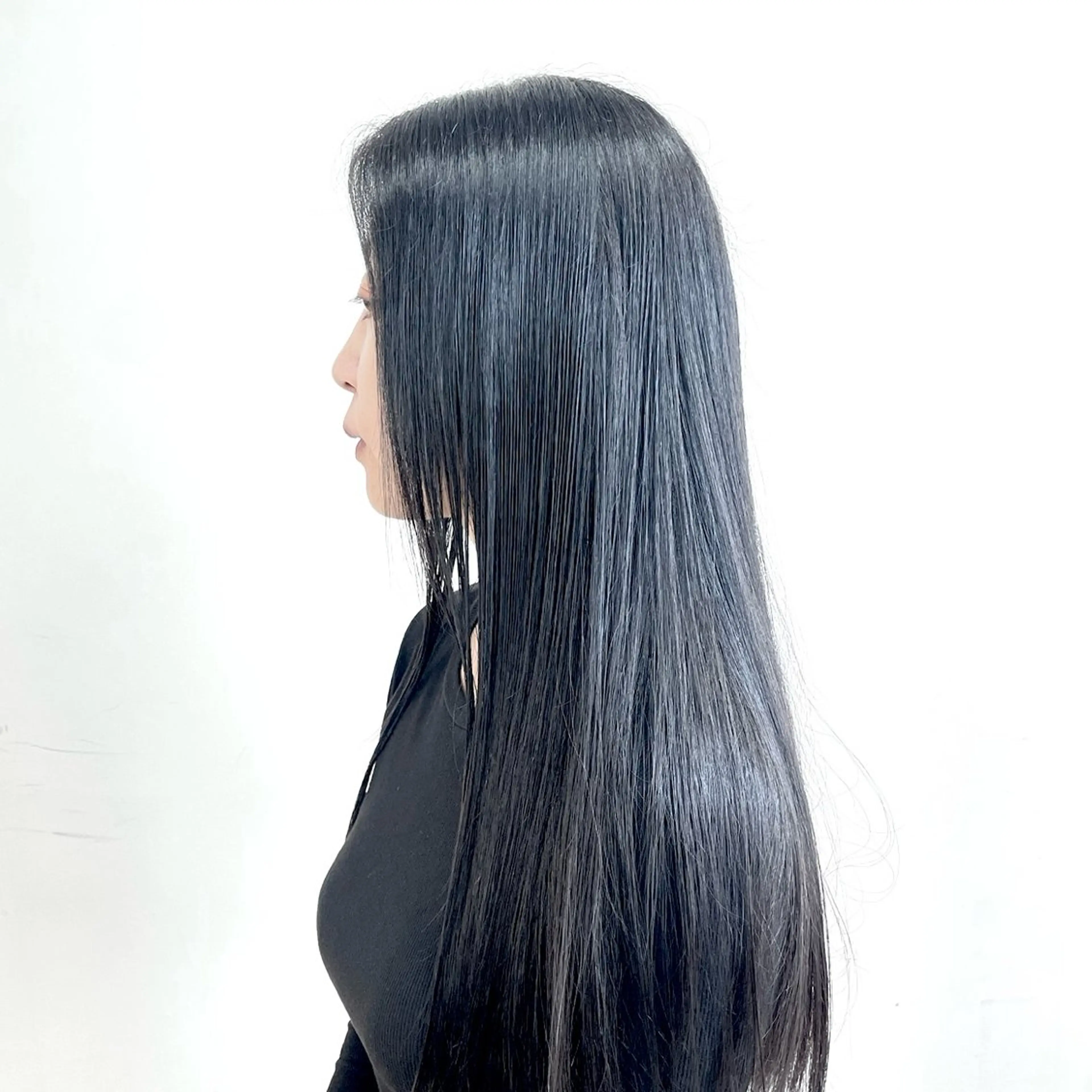 ロング カラー 内山 あすかのヘアスタイル