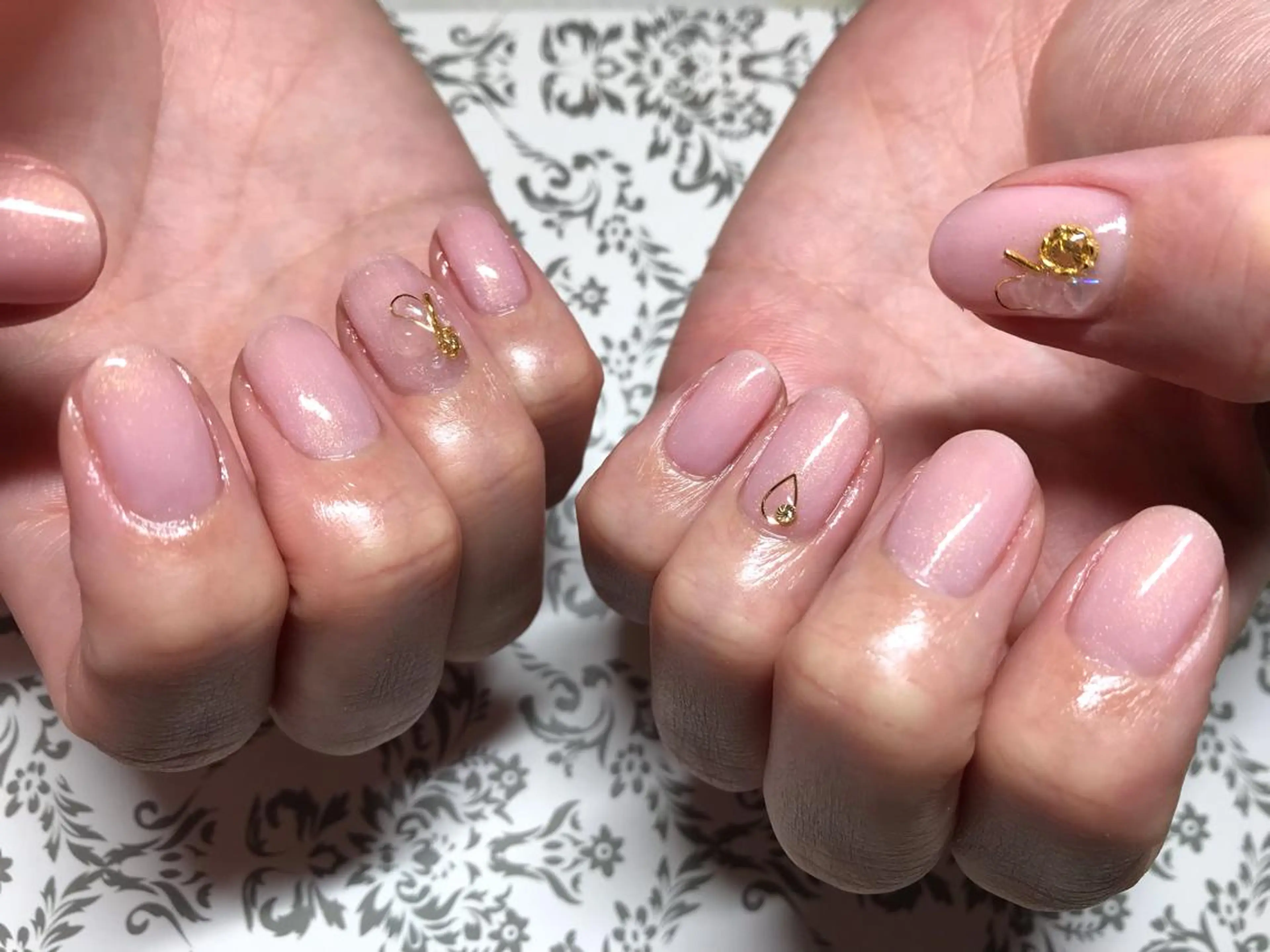 ネイル 髙城 亜紀のネイルデザイン