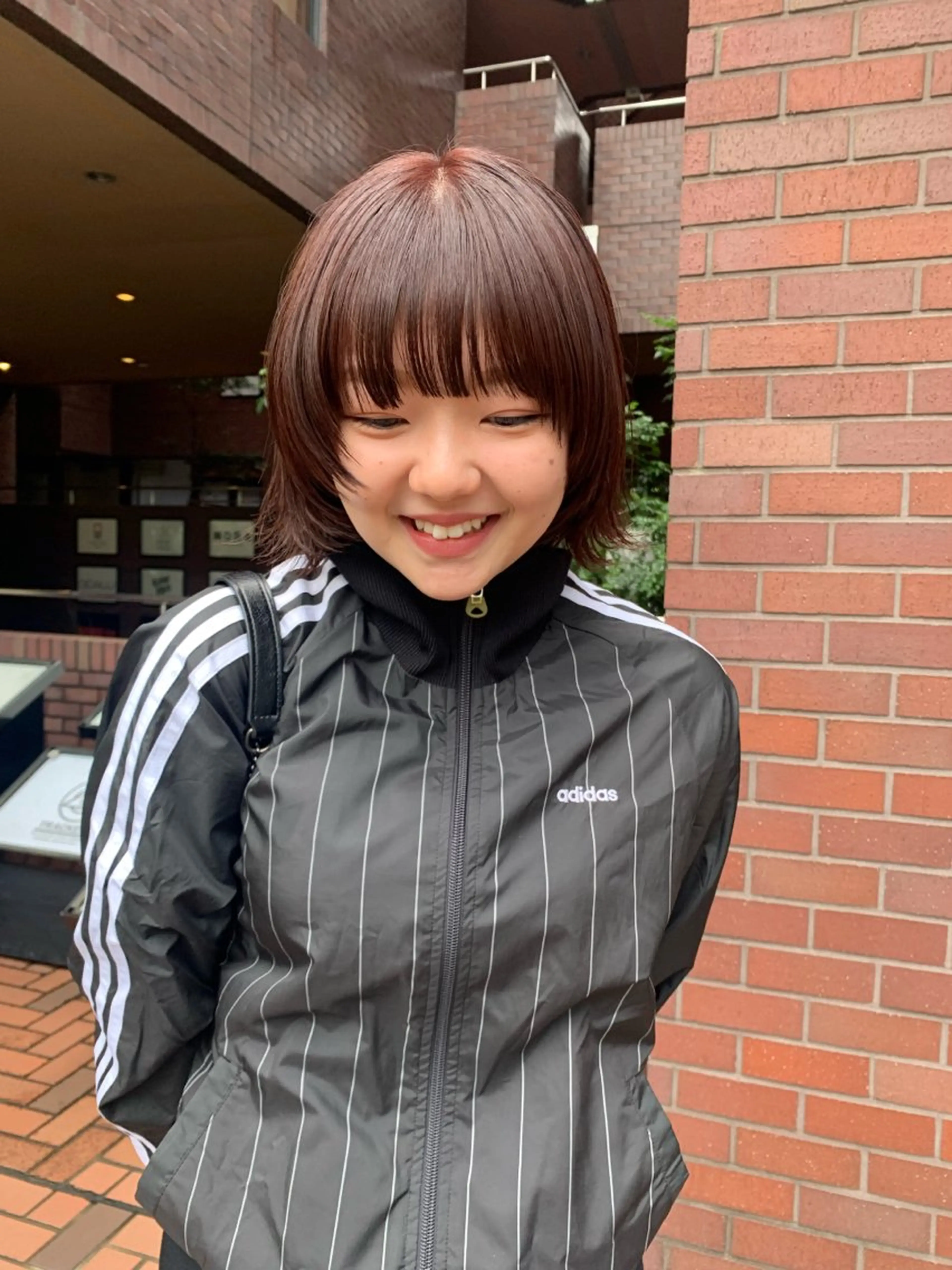 ミディアム カラー ハッシュカット/ MAYAのヘアスタイル