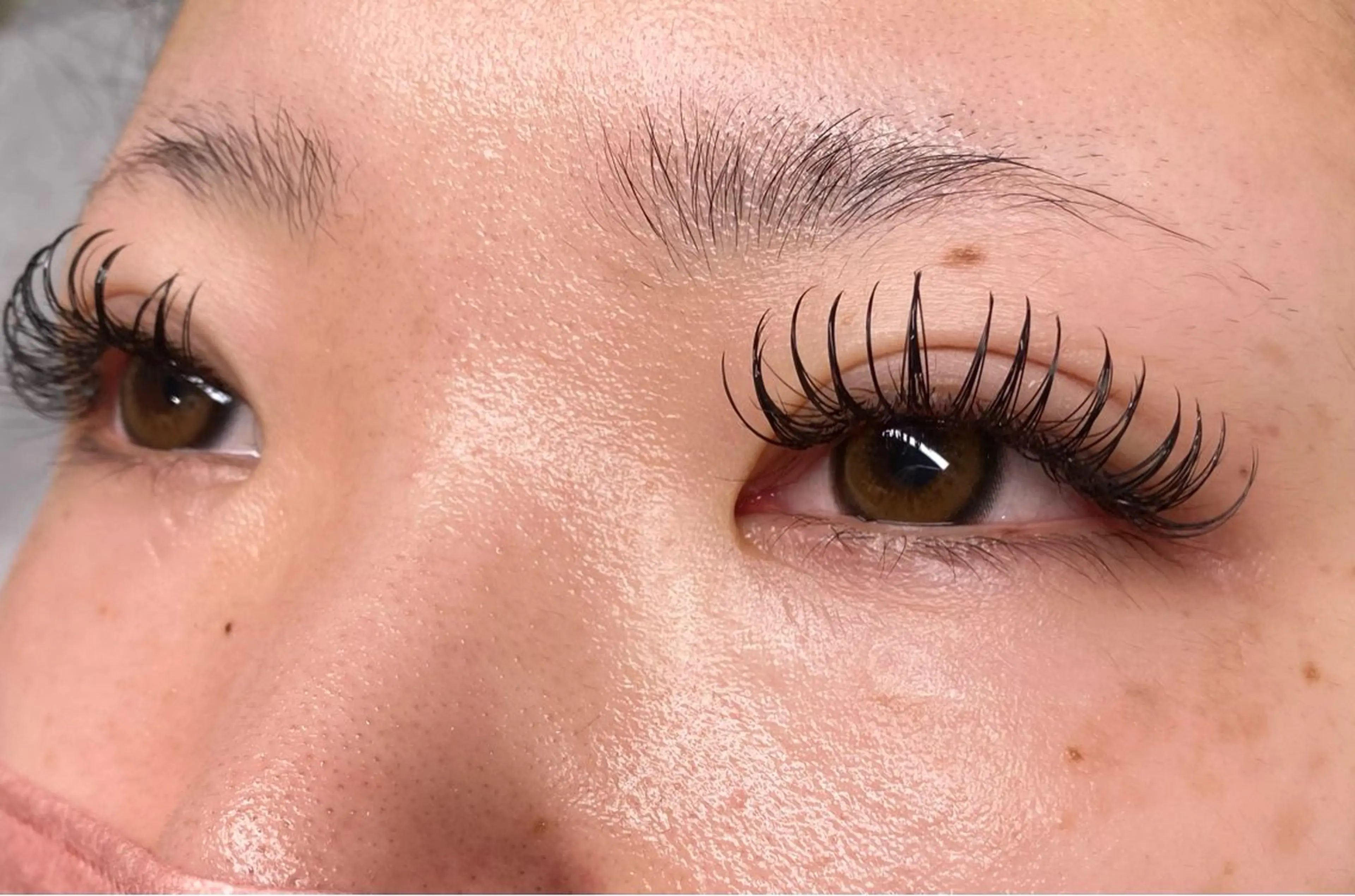 【今流行りのパリエク🌹】自まつ毛を上げてからエクステを付けます！目がより綺麗に見える🤍120束or140本まで！の写真