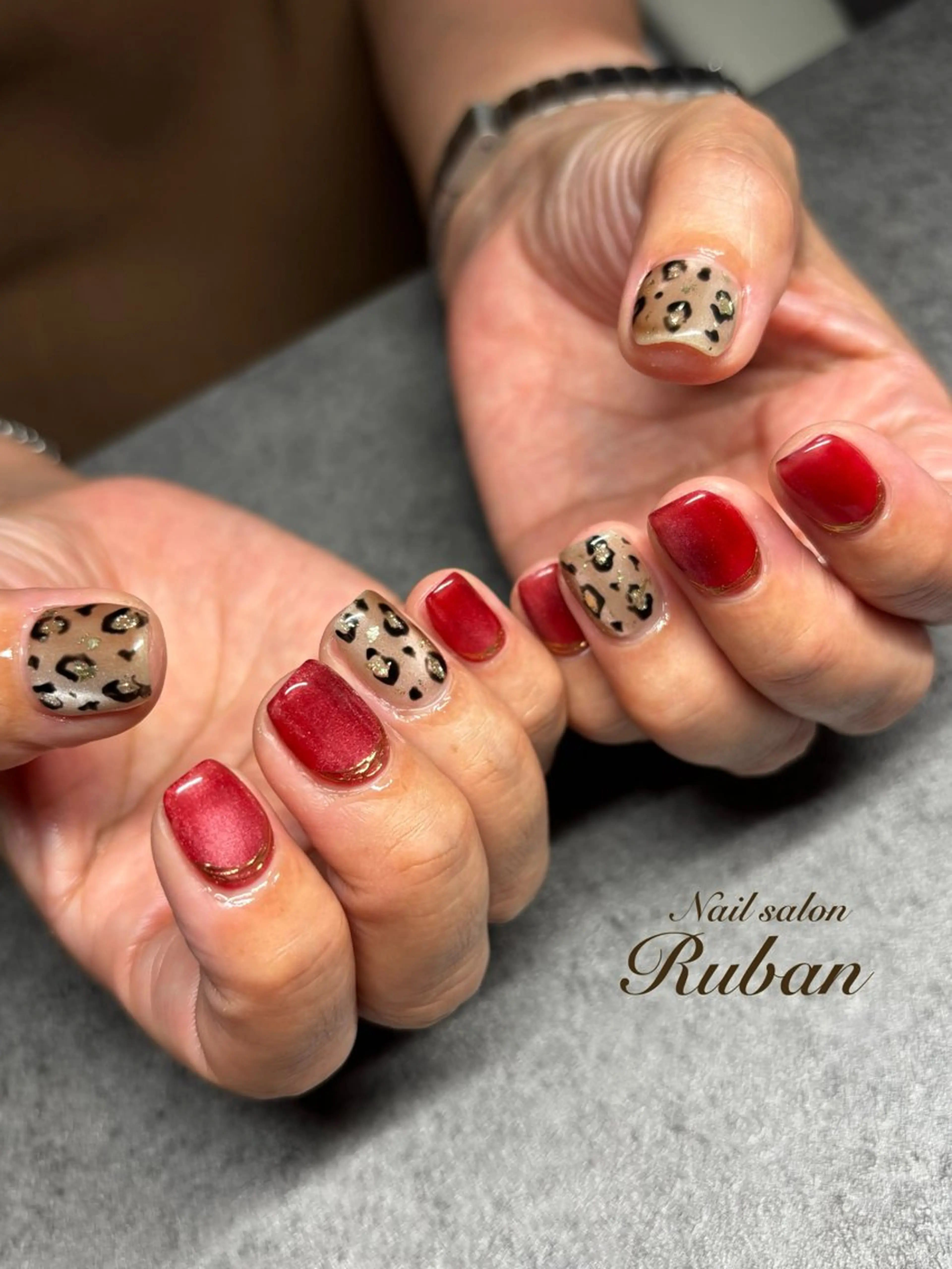 ネイル アニマル柄 ボルドー マグネットネイル Nail salon Ruban所属・Nail salon Rubanのネイルデザイン