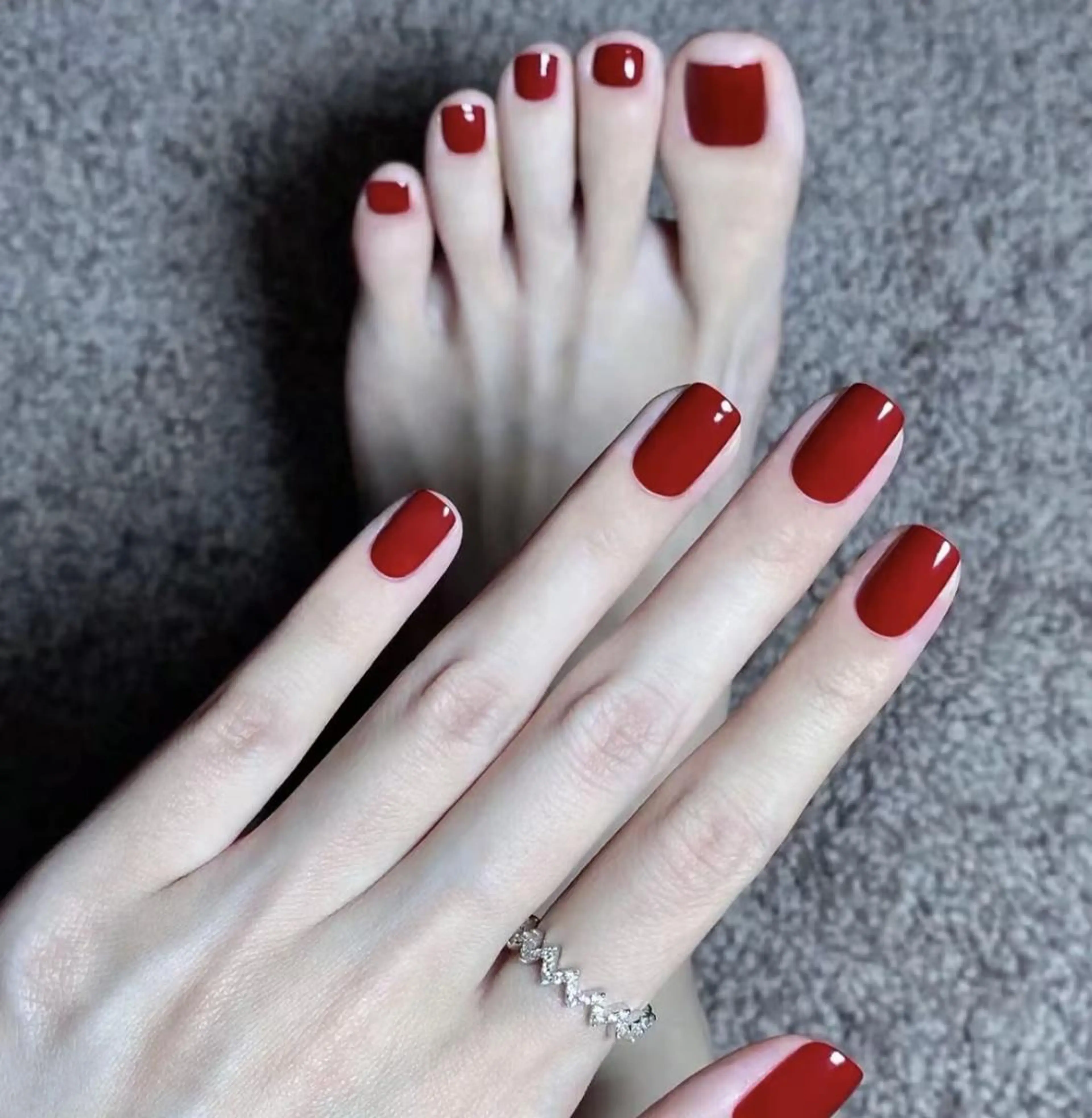 【Hand+Foot】ワンカラー¥9580の写真