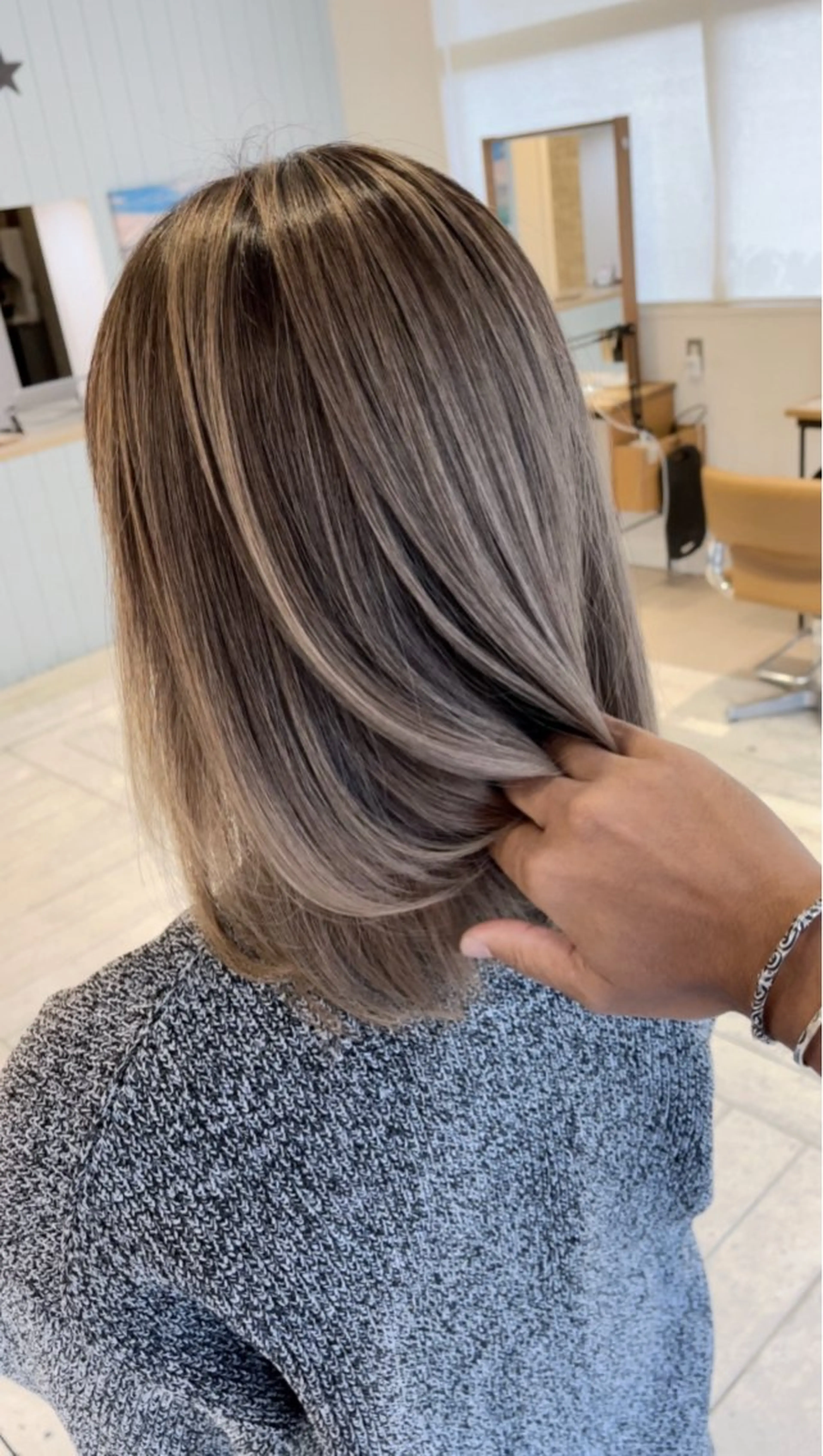 ミディアム ヘアカラー BLUE Hair&Life所属・菊地 良太のヘアスタイル