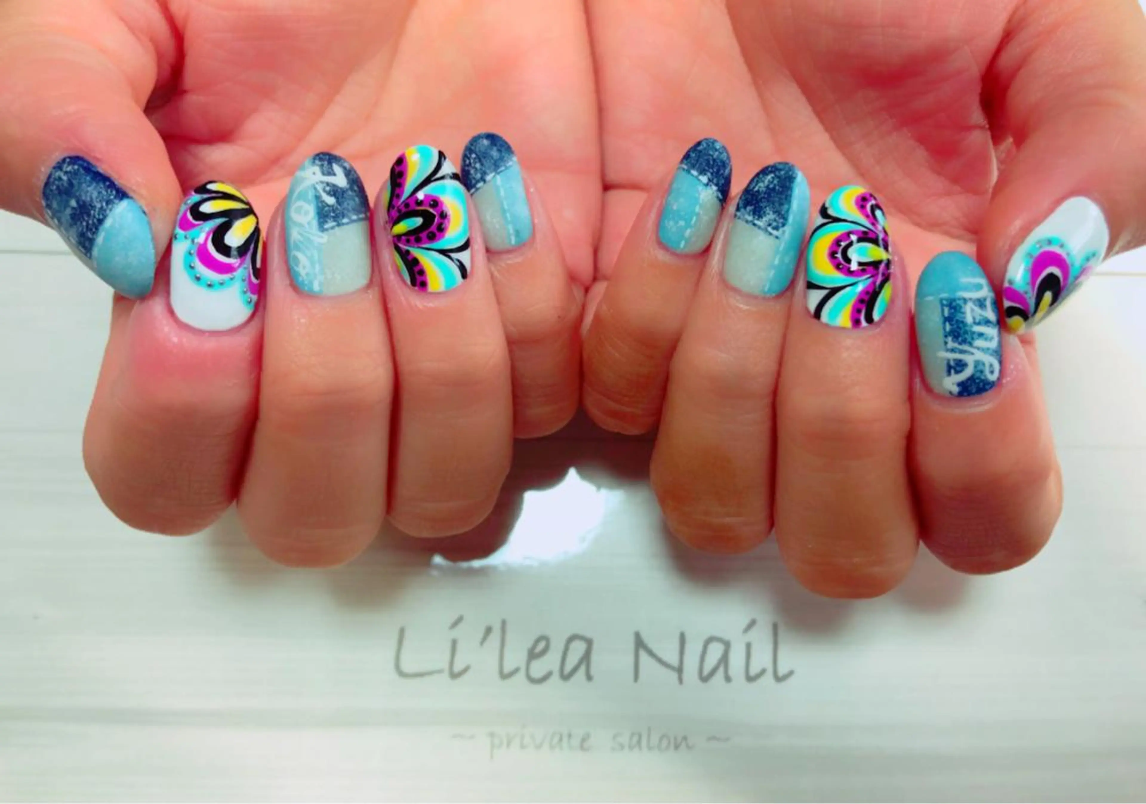ネイル Li'leaNail AINAのネイルデザイン