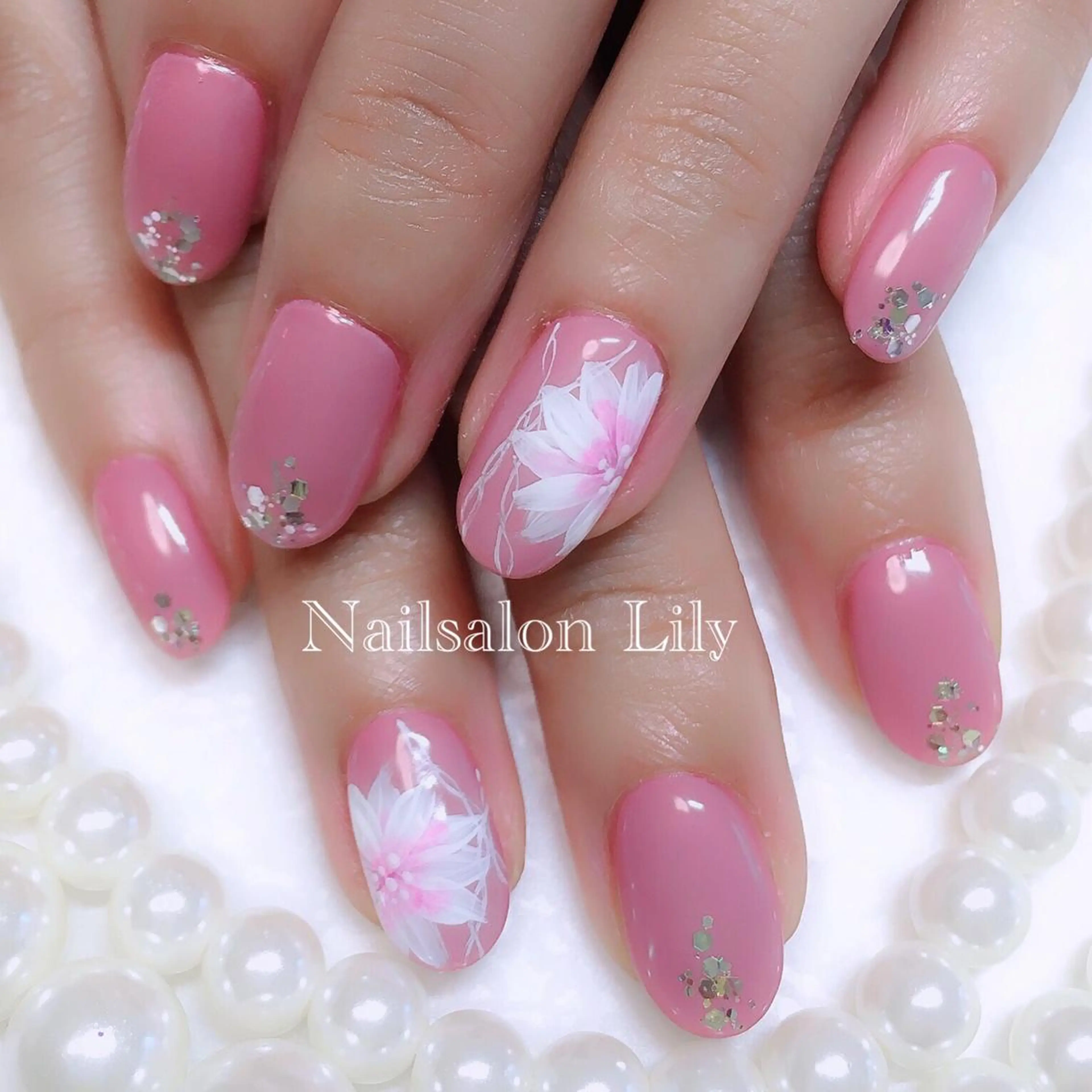 ネイル フラワーネイル Nailsalon Lilyのネイルデザイン